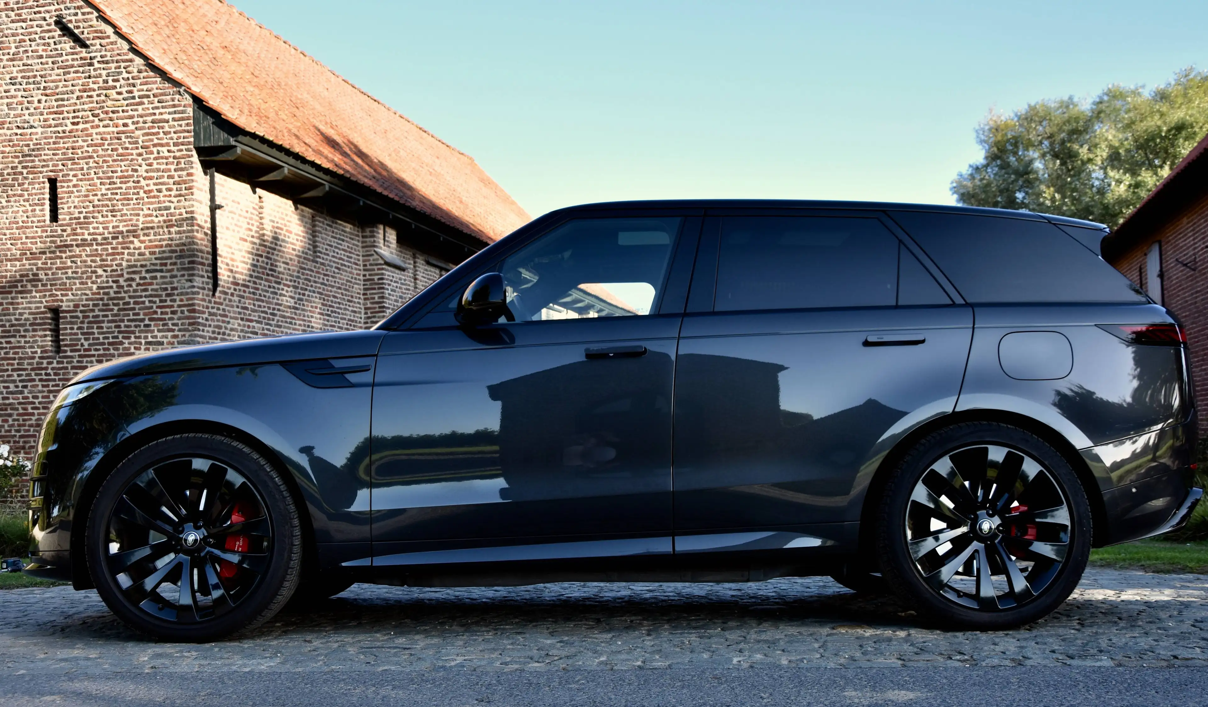Land Rover Range Rover Sport P550 'Autobiography' ** PANO ** HUD** FULL HISTORY ** 1 OWNER — photo 18