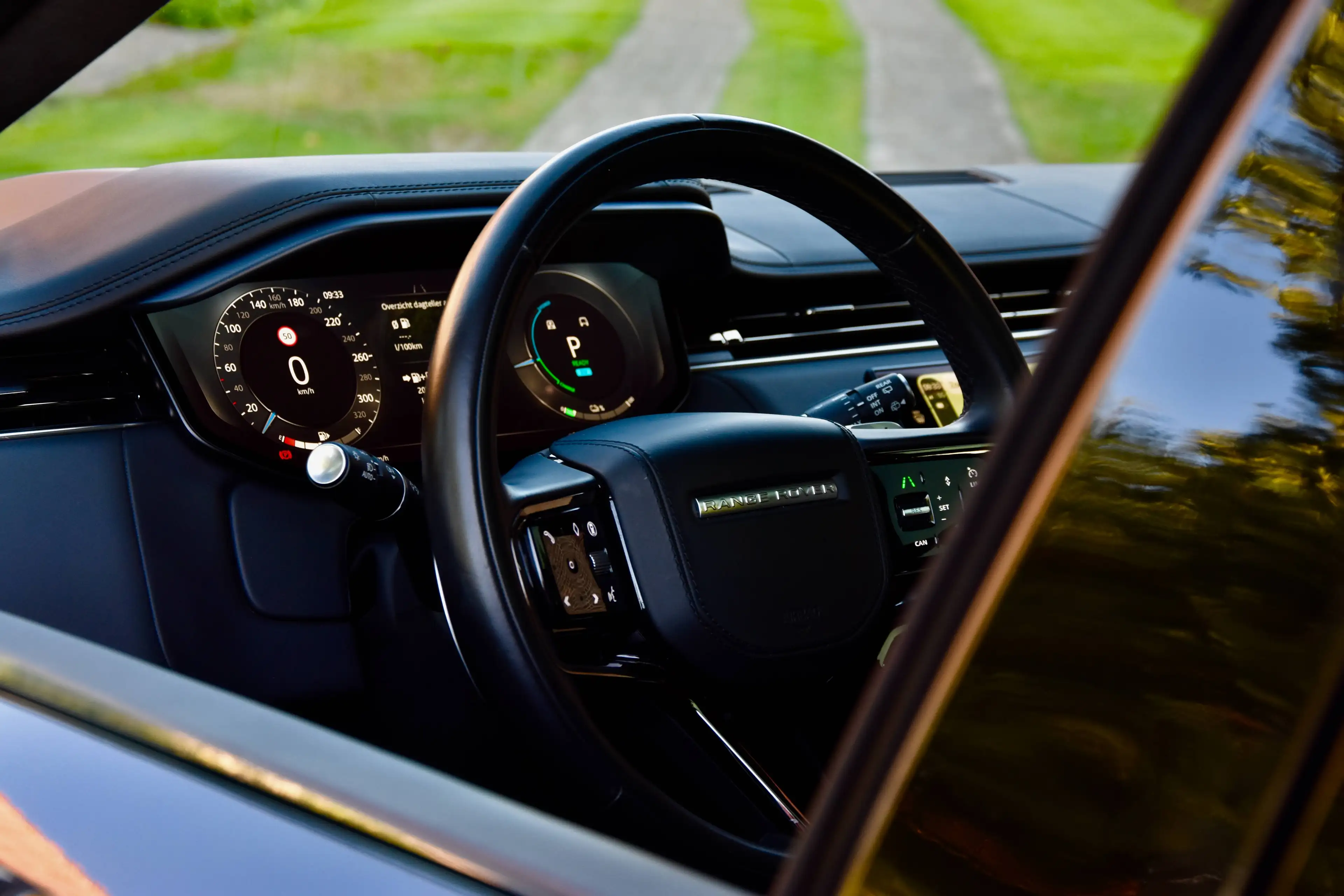 Land Rover Range Rover Sport P550 'Autobiography' ** PANO ** HUD** FULL HISTORY ** 1 OWNER — photo 23
