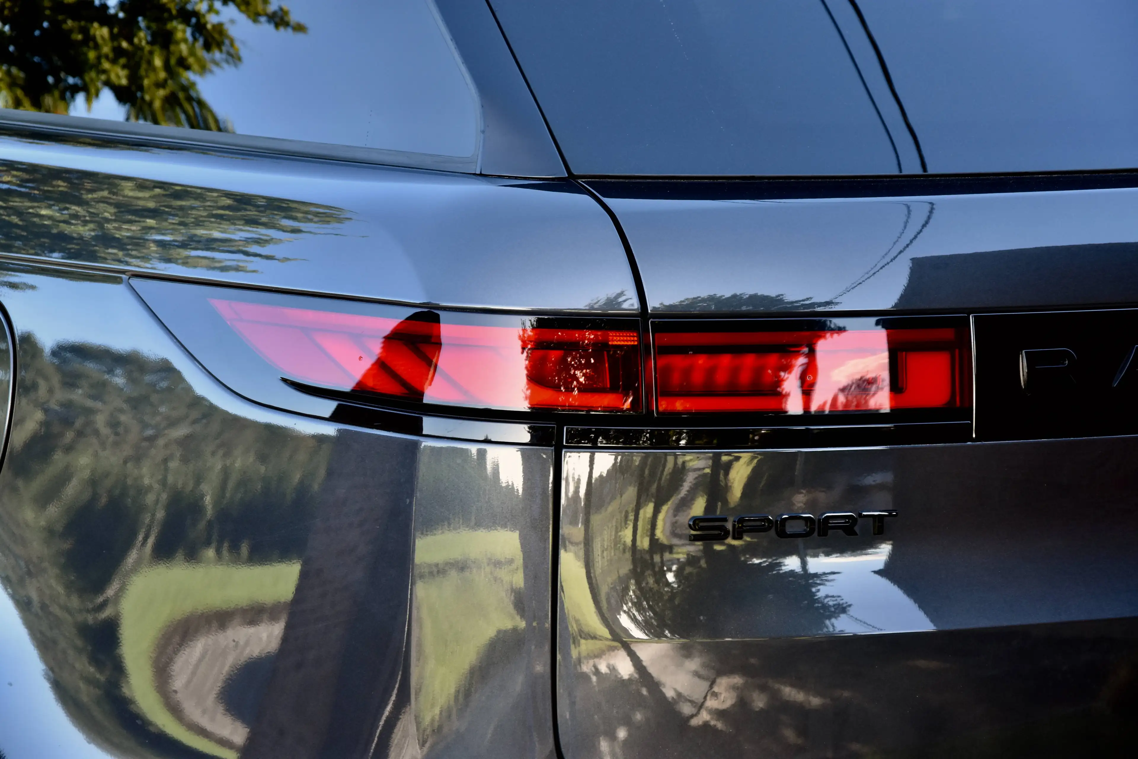 Land Rover Range Rover Sport P550 'Autobiography' ** PANO ** HUD** FULL HISTORY ** 1 OWNER — photo 20