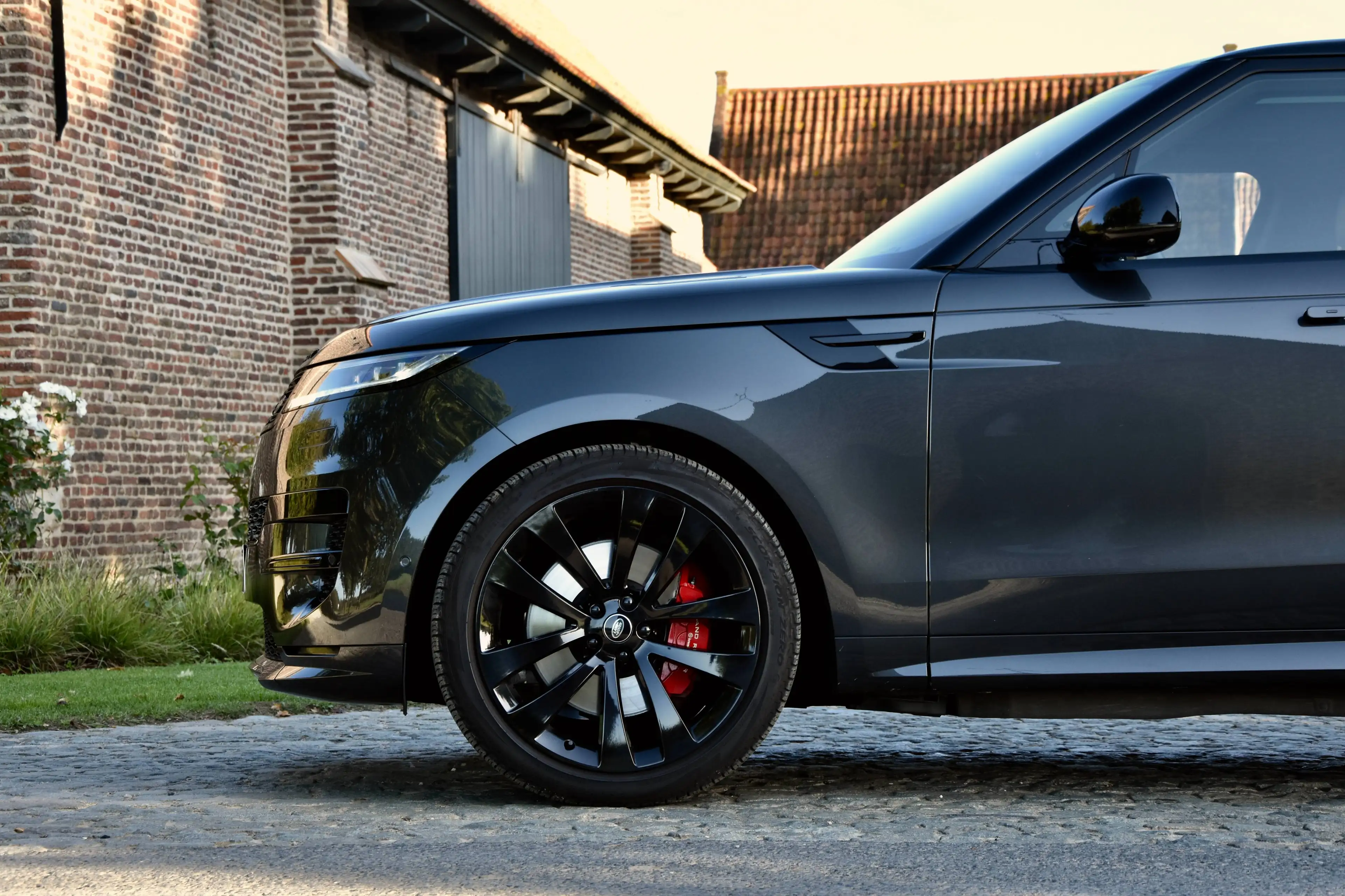 Land Rover Range Rover Sport P550 'Autobiography' ** PANO ** HUD** FULL HISTORY ** 1 OWNER — photo 17