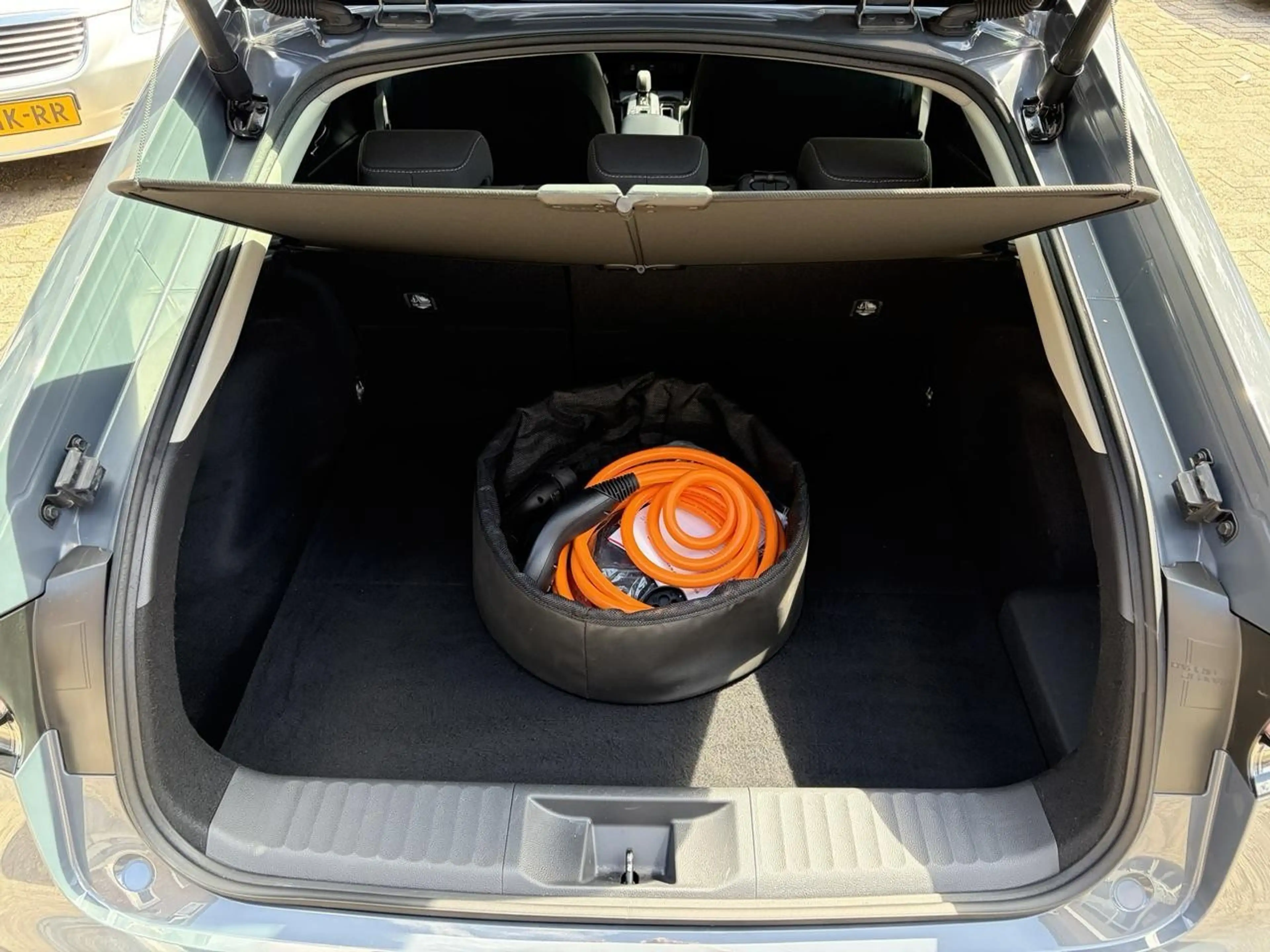 Toyota Prius 2.0 Plug-in Elegant A/T + FABRIEKSGARANTIE — photo 10