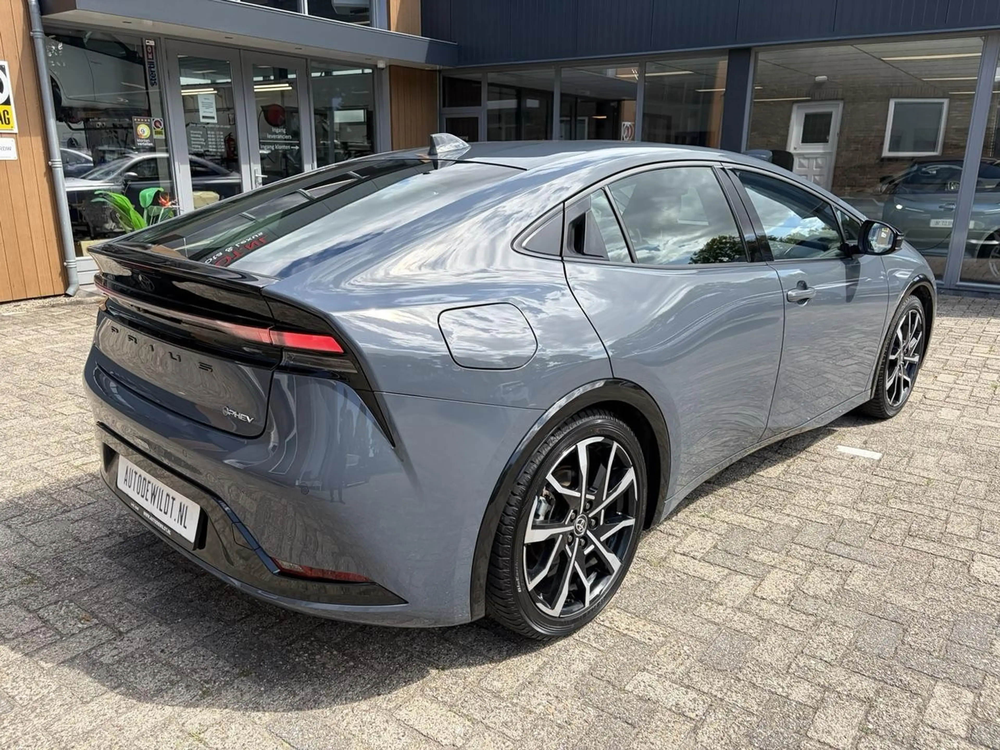 Toyota Prius 2.0 Plug-in Elegant A/T + FABRIEKSGARANTIE — photo 4