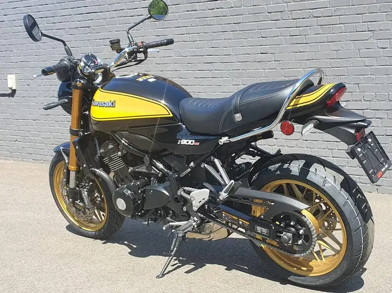 Kawasaki Z900RS - foto 4