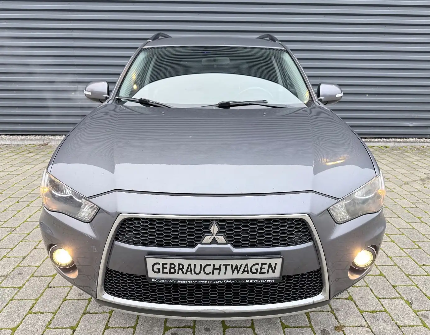 Mitsubishi Outlander 2.2 Ltr.- DI-D Edition 2WD/Klima/Euro5 Grau - 2