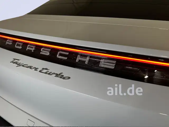 Porsche Taycan view 27