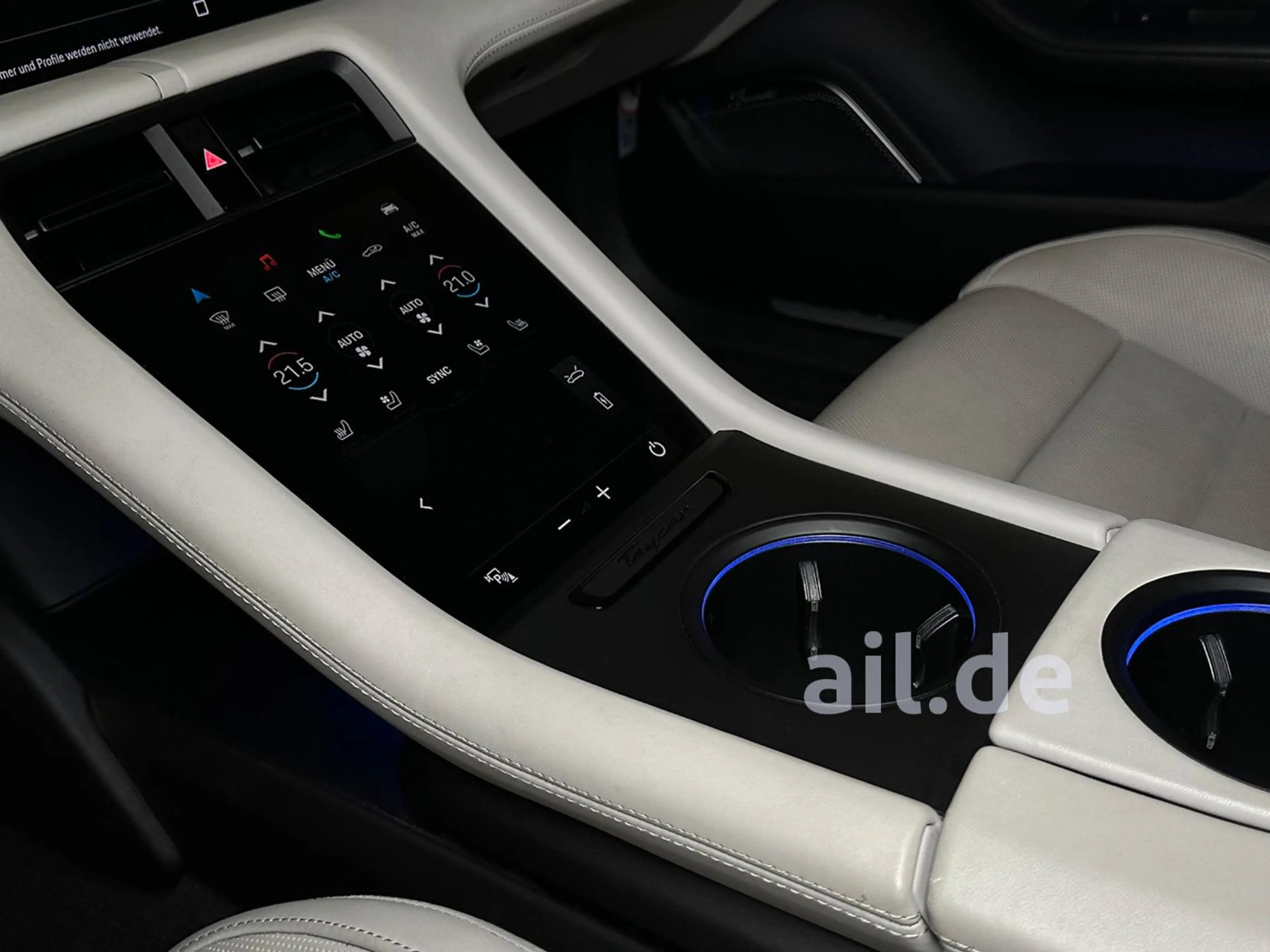 Porsche Taycan Turbo LED Navi Pano 360 Kam. KlimaA — photo 11