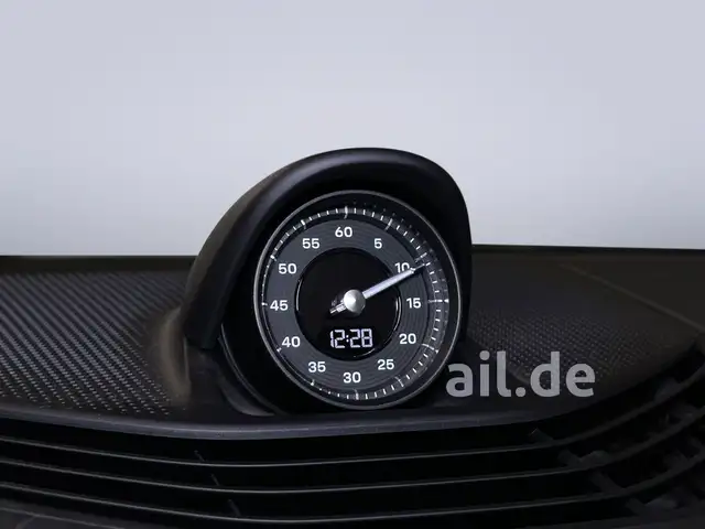 Porsche Taycan view 15