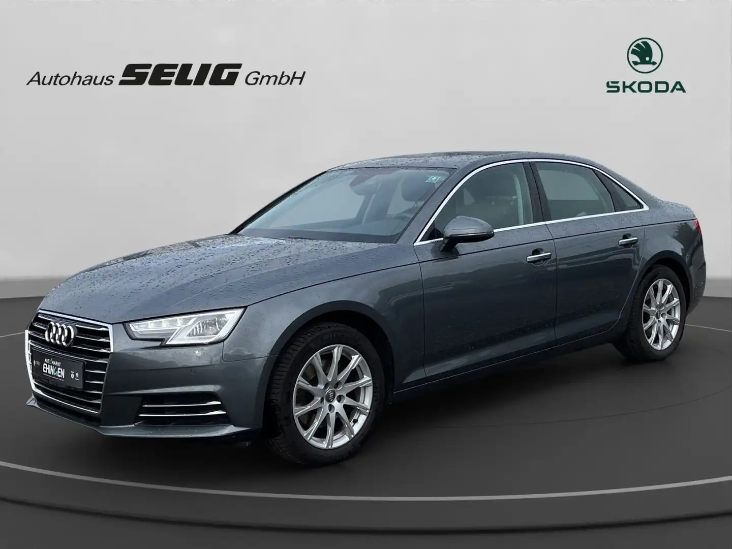 Audi A4 Lim. 1.4 TFSI design 150 PS, AHK,Navigation,P Grijs - 1