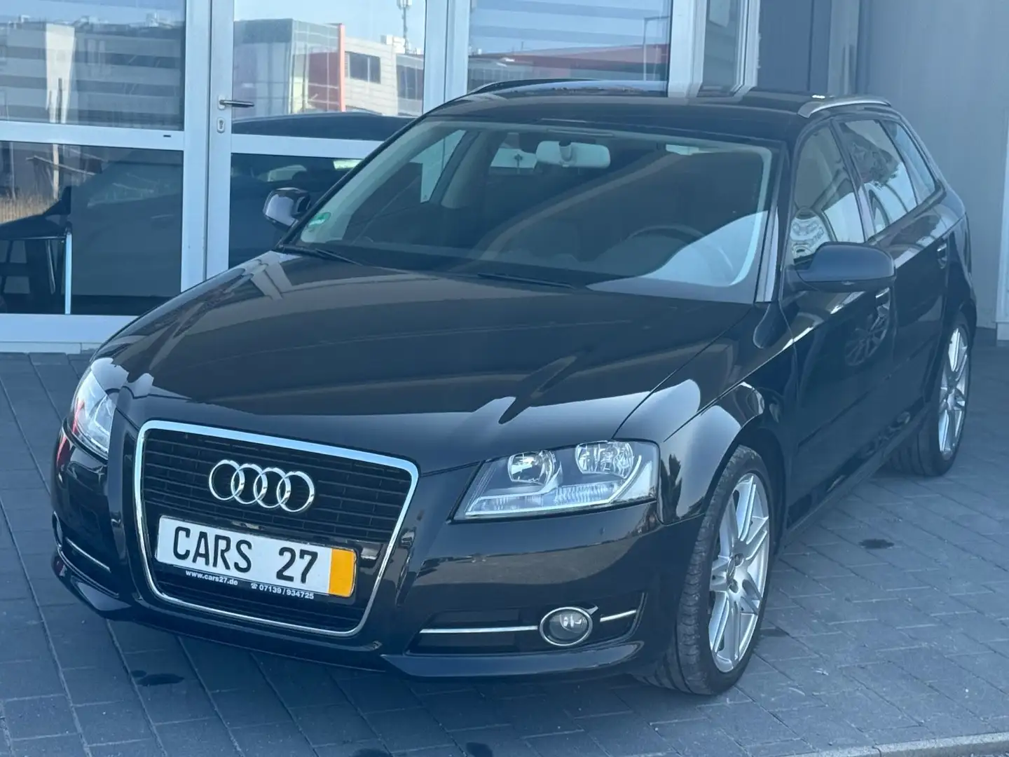 Audi A3 Sportback 1.8 TFSI Klima PDC Alu Scheckheftg. Schwarz - 1