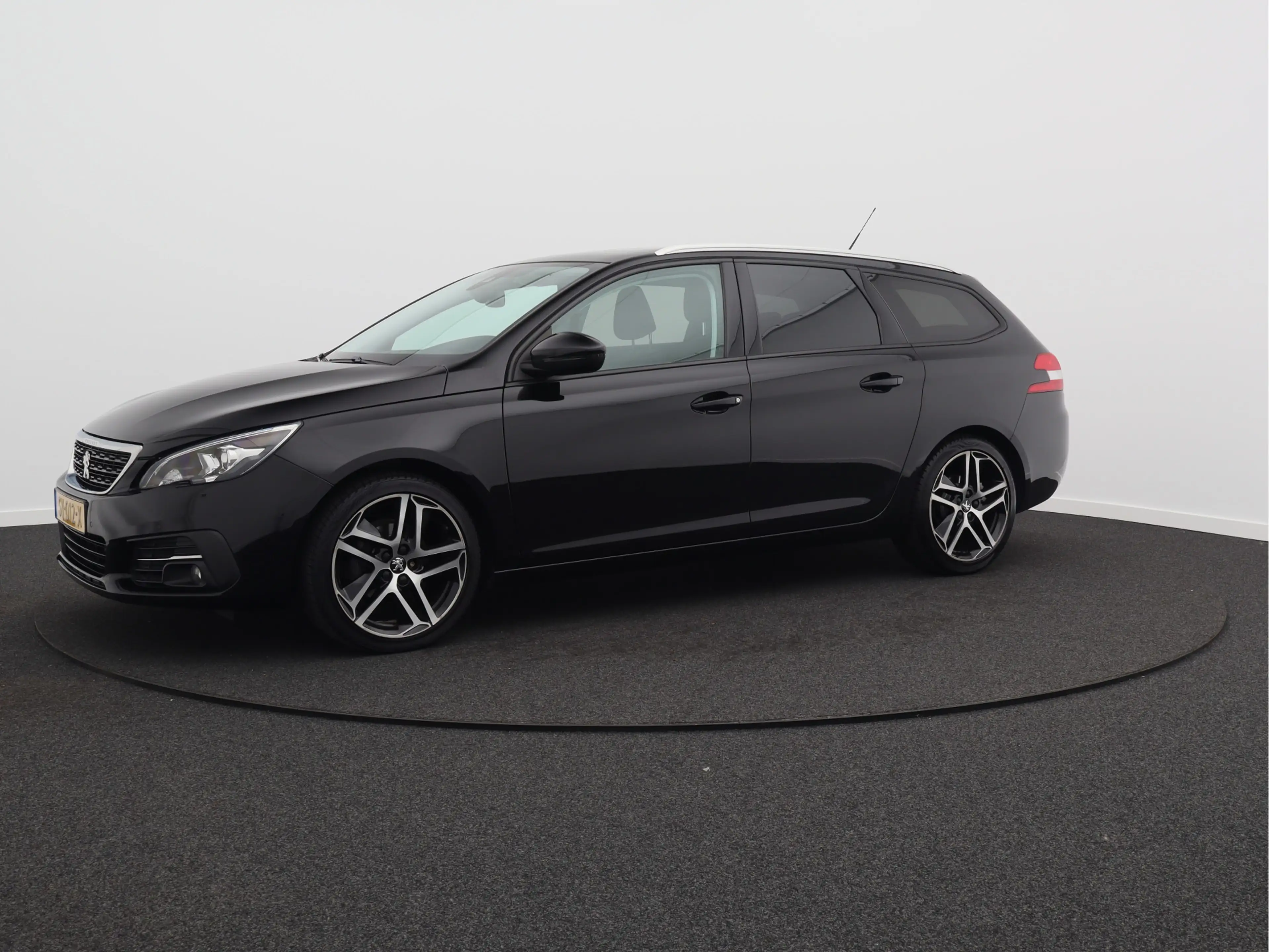 Peugeot 308 SW 1.2 PureTech Blue Lease Executive/nette auto! — photo 8