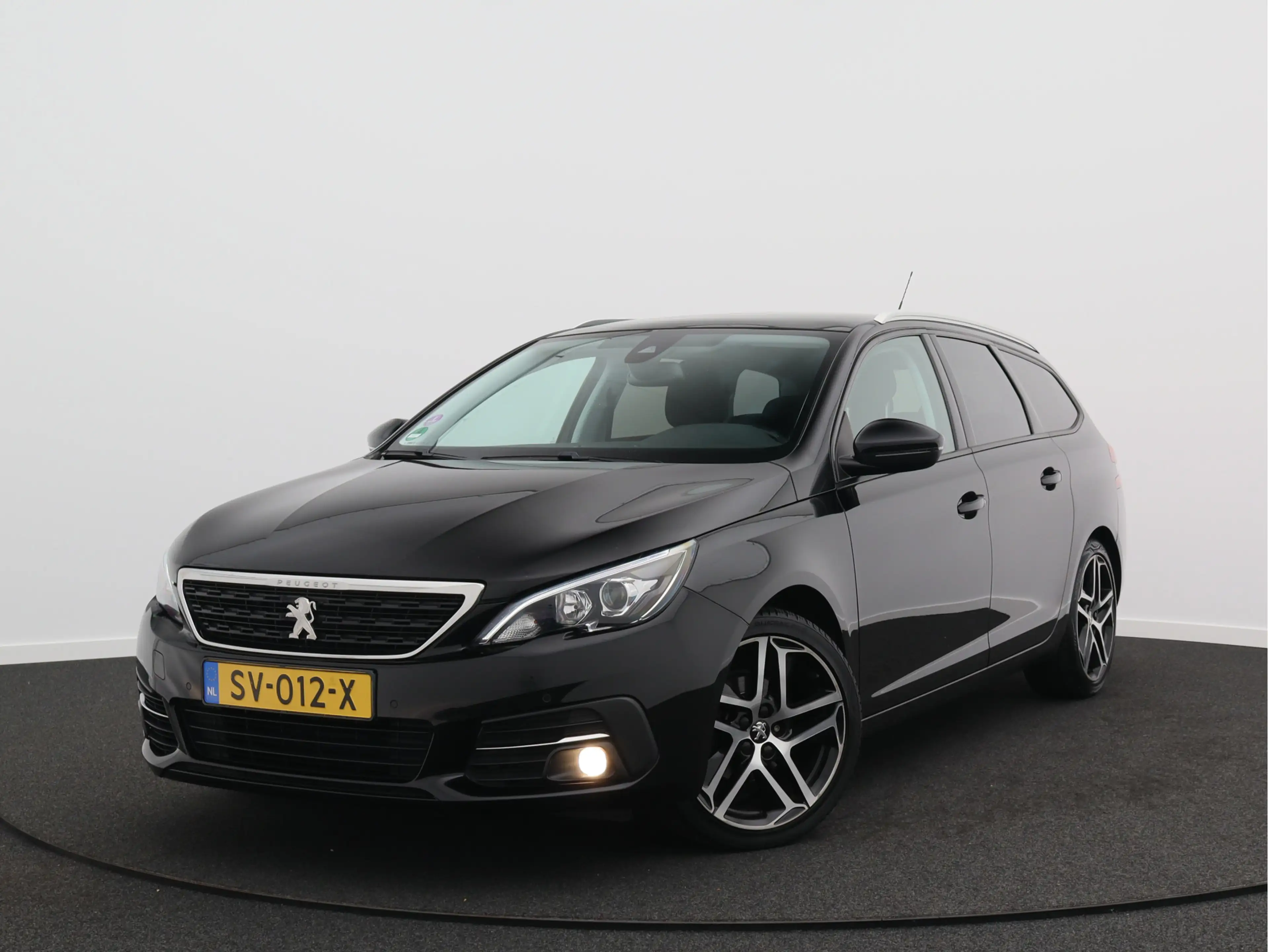 Peugeot 308 SW 1.2 PureTech Blue Lease Executive/nette auto! — photo 3