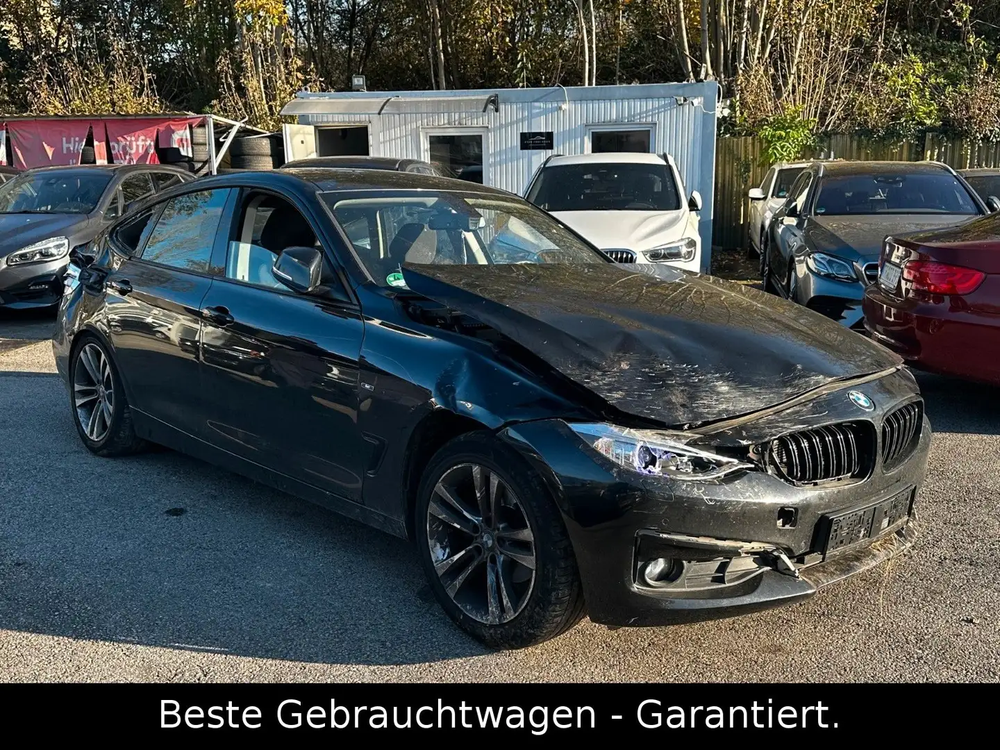 BMW 320 Sport Line Schwarz - 2