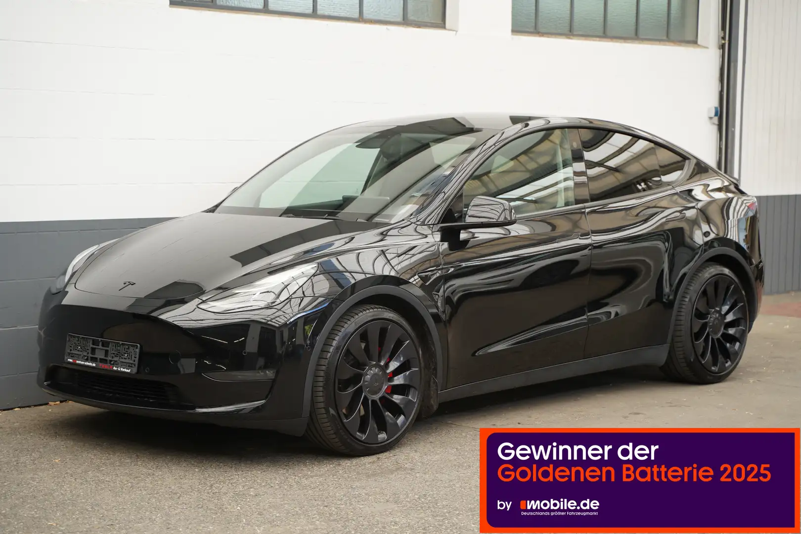 Tesla Model Y Performance *Matrix-LED* Schwarz - 1