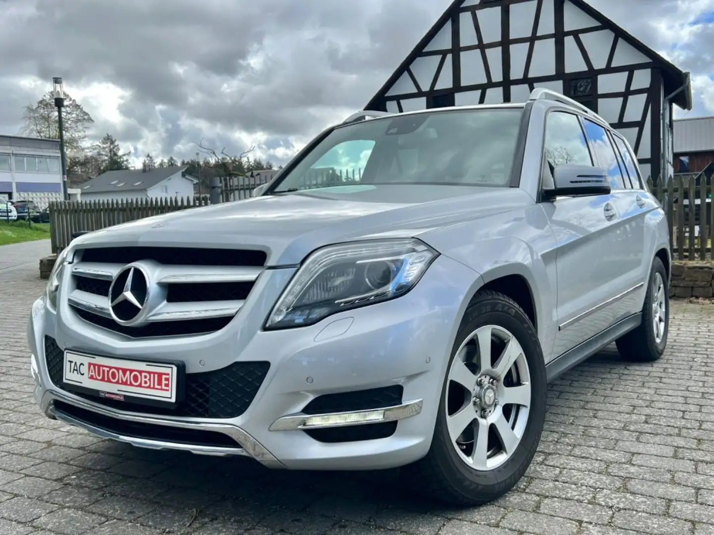 Mercedes-Benz GLK 250 GLK250 CDI BT 4Matic LED NAVI LEDER SPURHALTE Plateado - 1