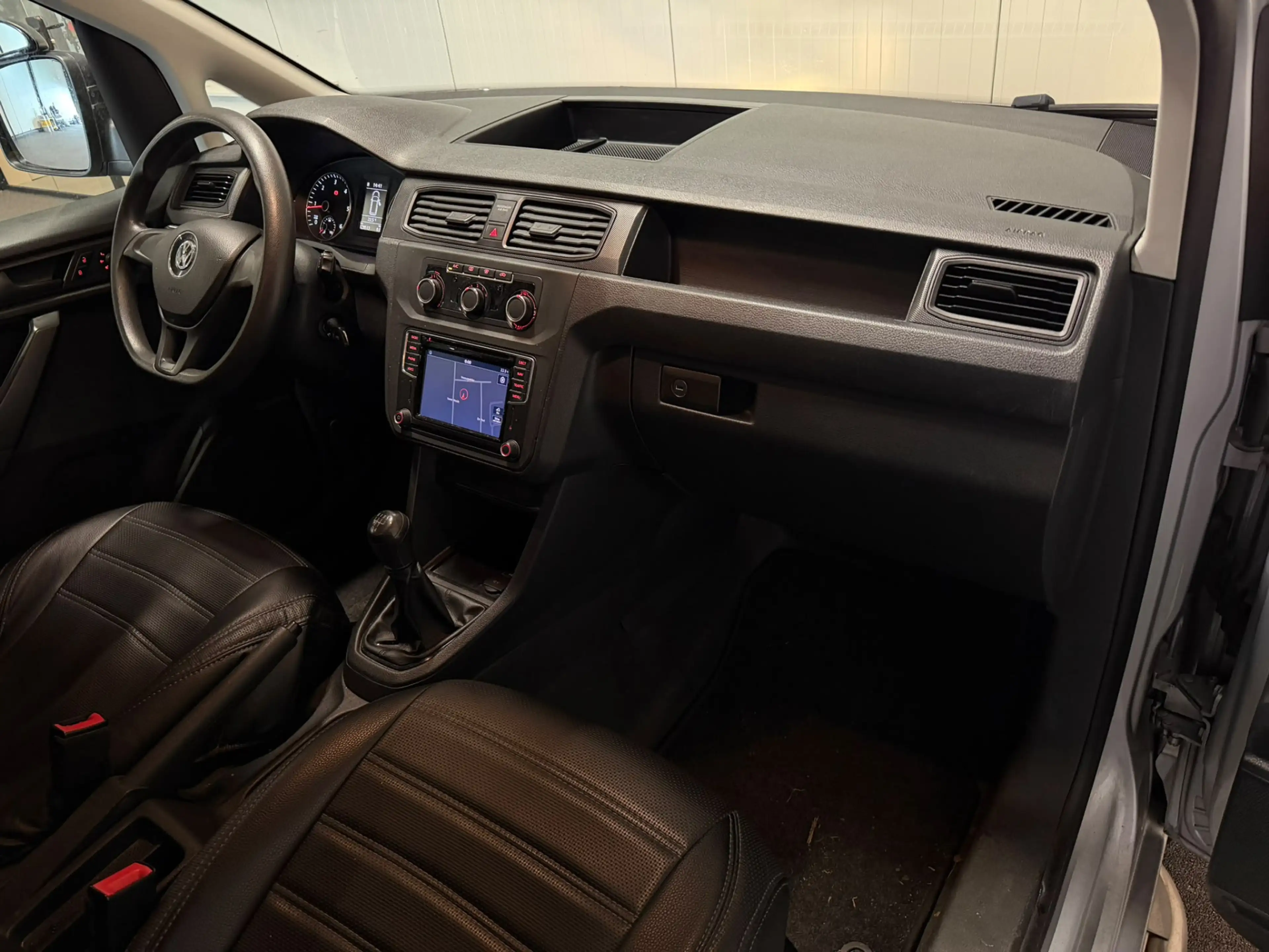 Volkswagen Caddy 1.6 TDI L1H1 Comfortline Marge Navi Airco Cruise T — photo 17
