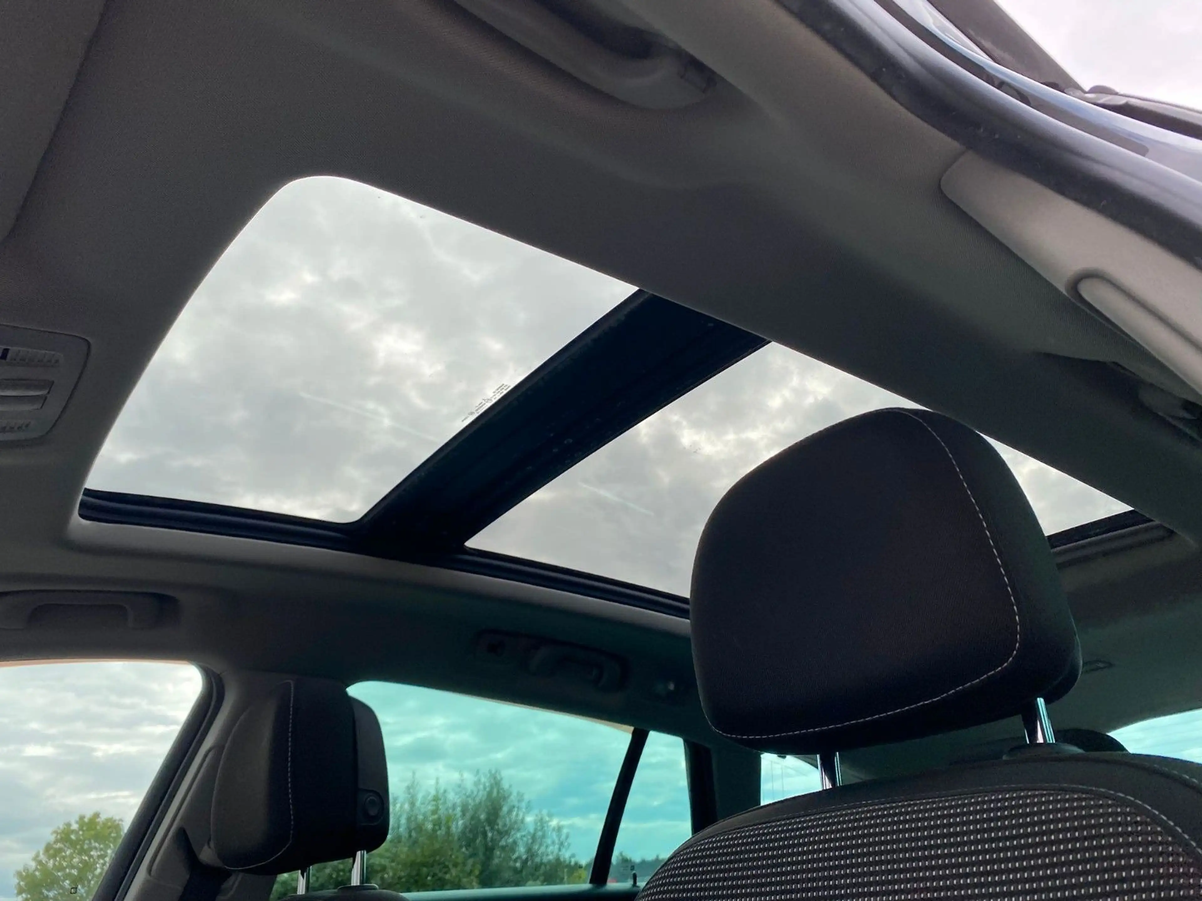 Opel Insignia Sports Tourer Business Edition — photo 14
