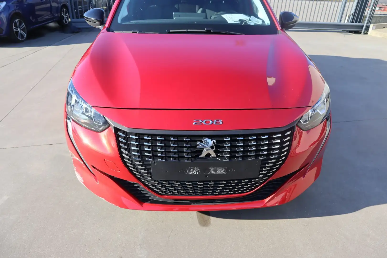 Peugeot 208 1.2 Benz Rouge - 2