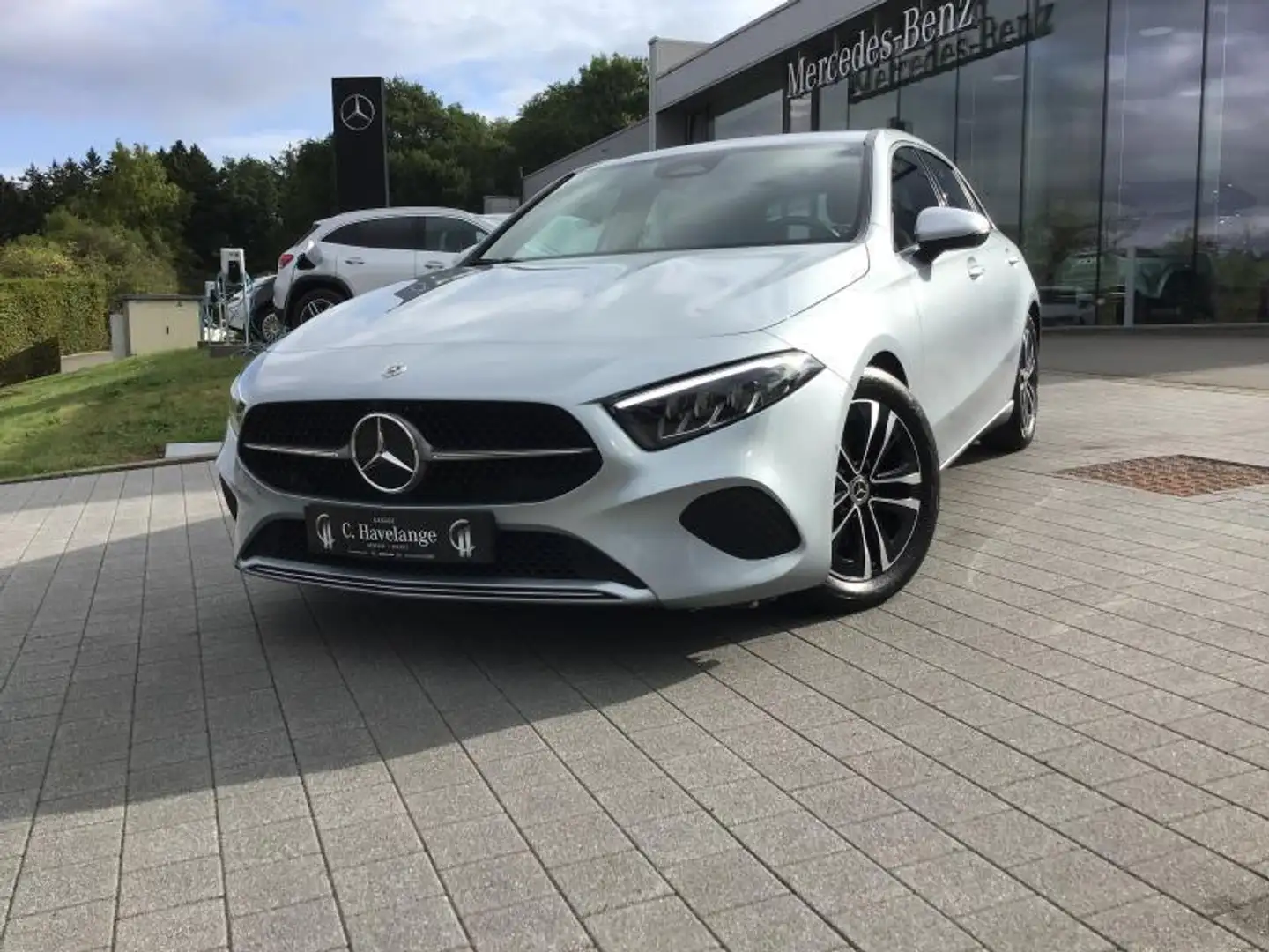 Mercedes-Benz A 180 d Business Line Argent - 1