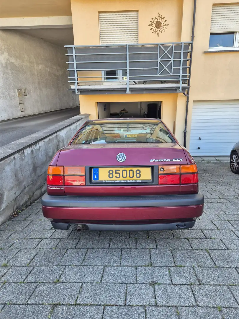 Volkswagen Vento 1.8 CLX - 2