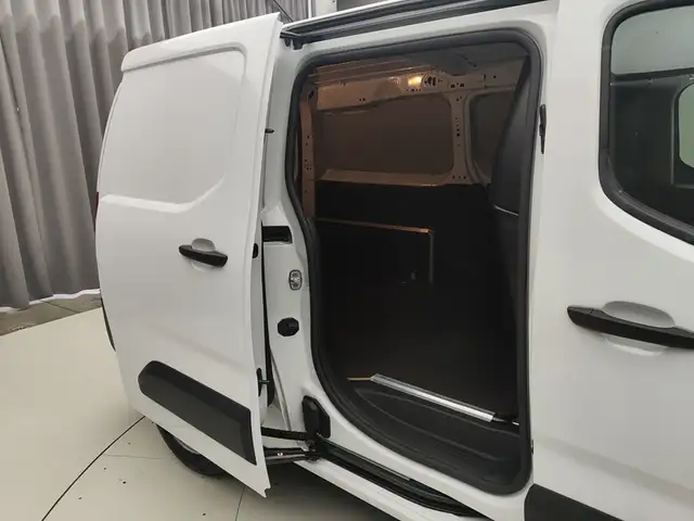 Citroen Berlingo view 9