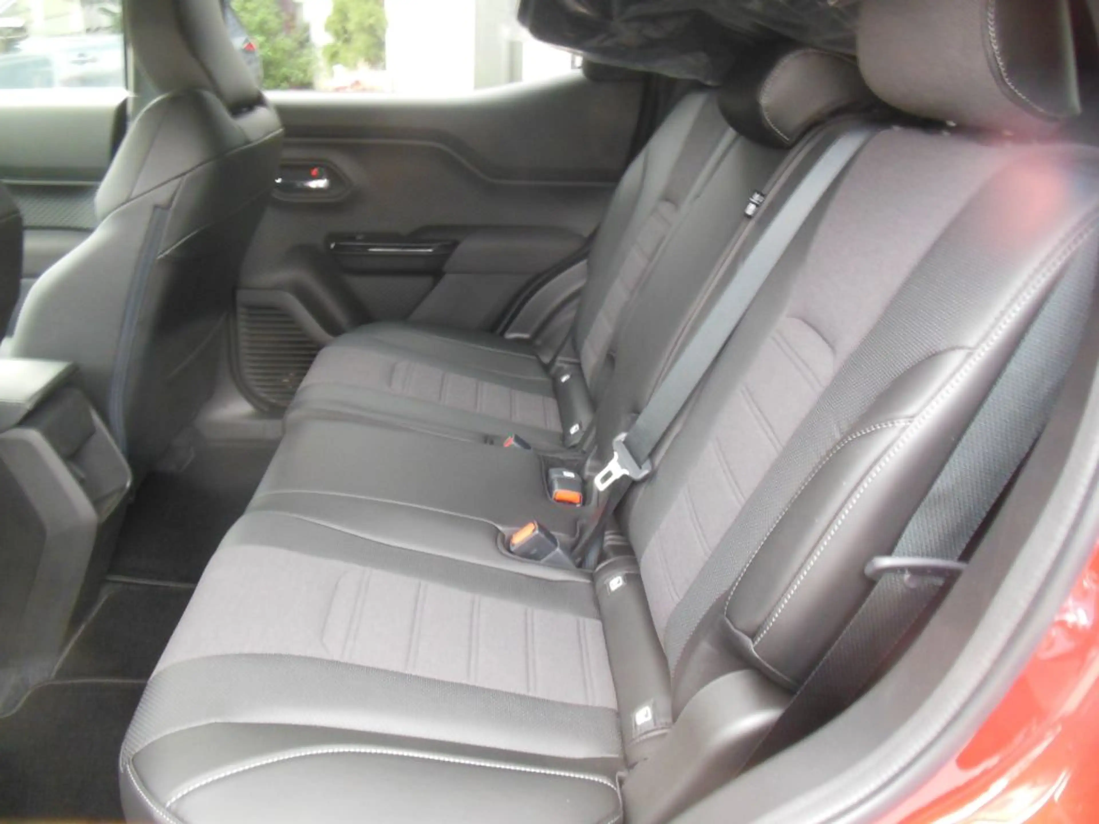Toyota Urban Cruiser 61kWh AWD Lounge* Allrad *förderfähig* sofort Verf — photo 13