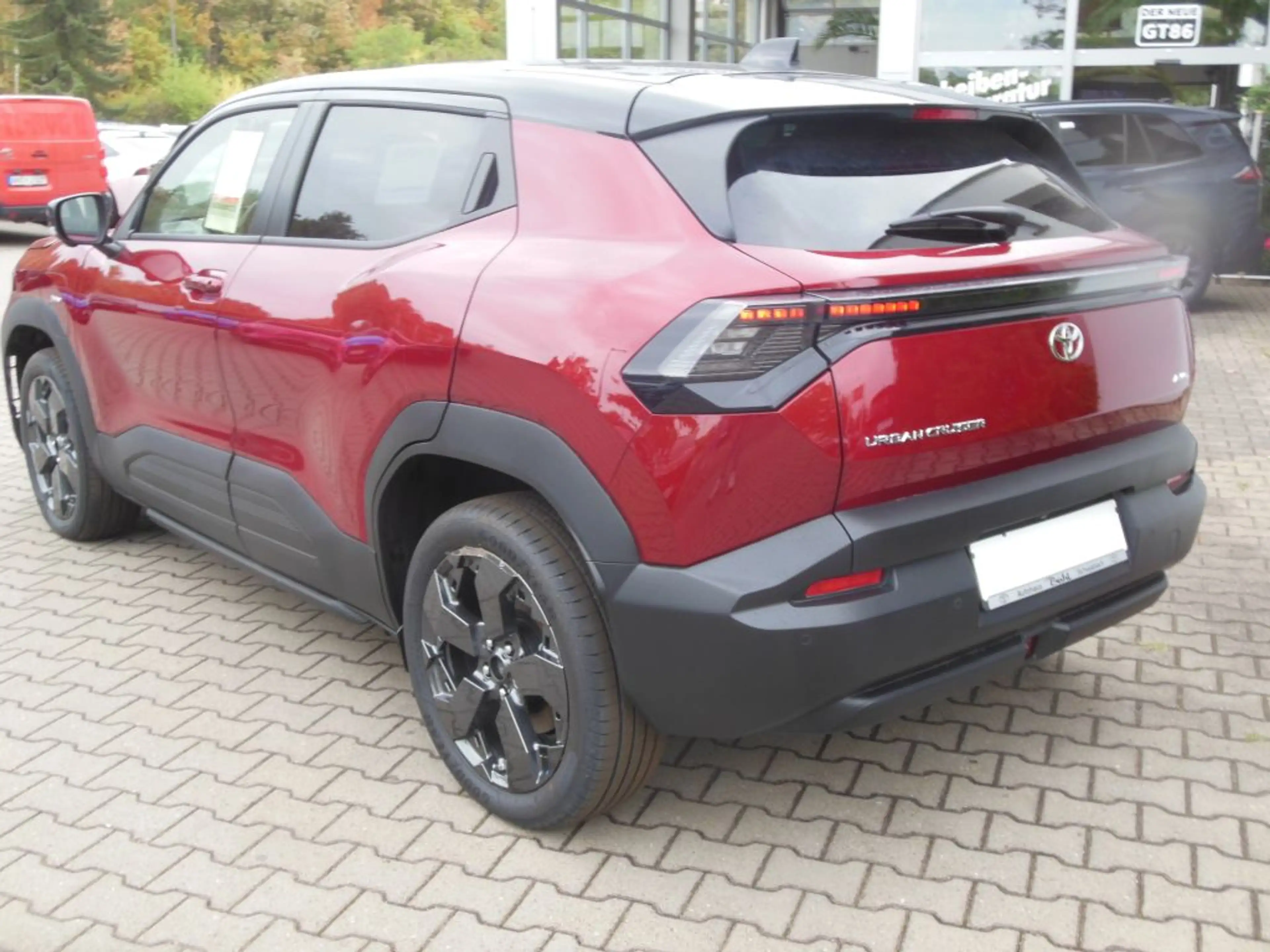 Toyota Urban Cruiser 61kWh AWD Lounge* Allrad *förderfähig* sofort Verf — photo 3