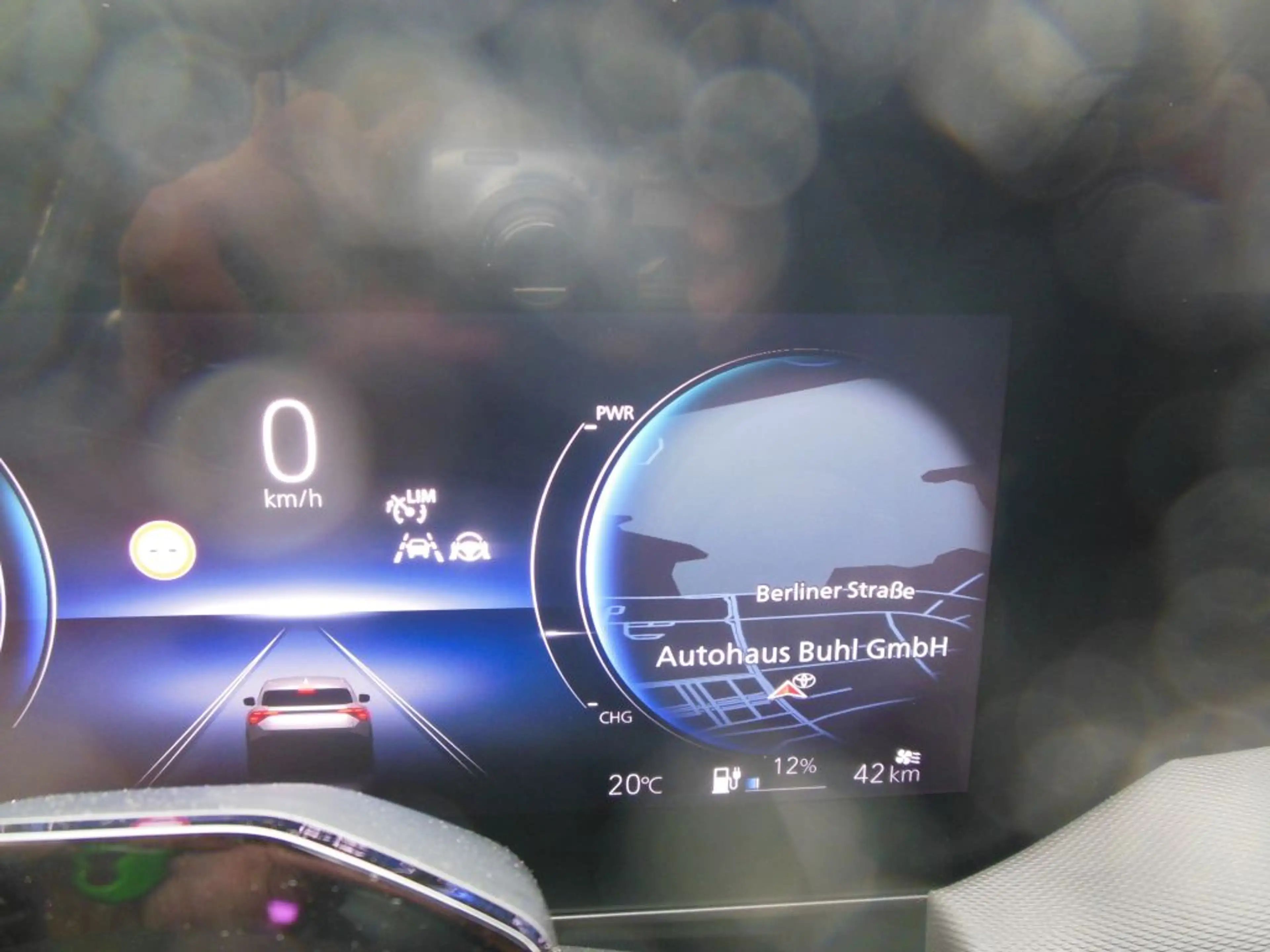 Toyota Urban Cruiser 61kWh AWD Lounge* Allrad *förderfähig* sofort Verf — photo 9