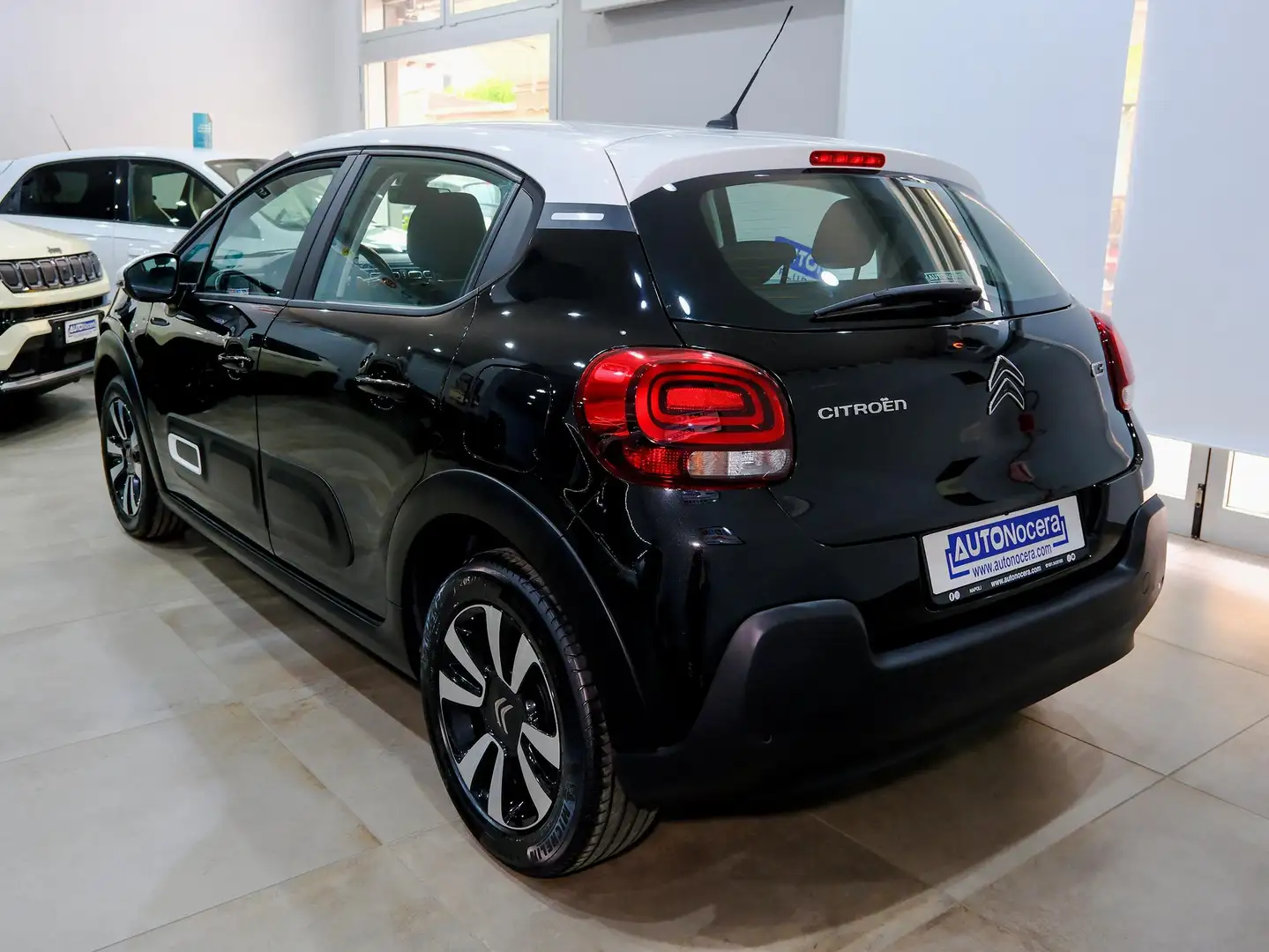 Citroen C3 1.2 83cv SHINE *LED* Nero - 2