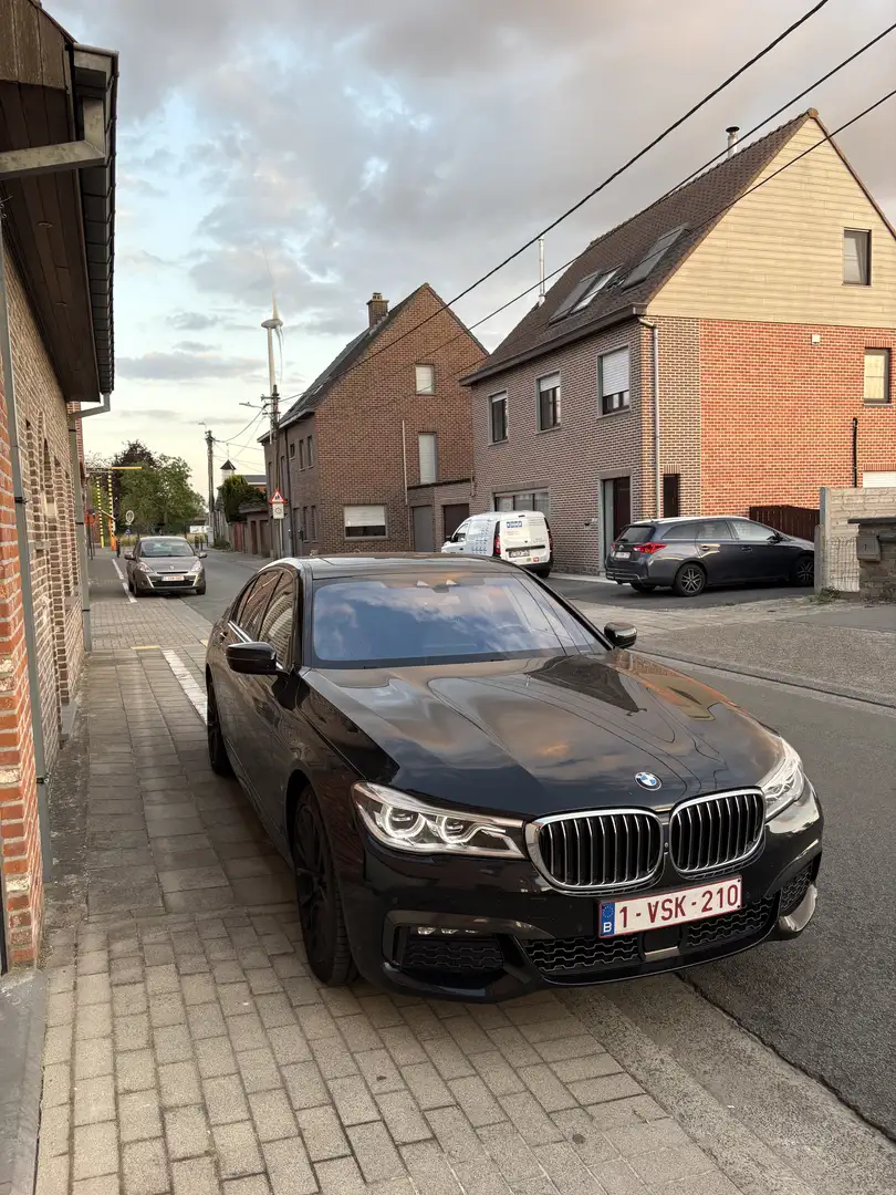 BMW 740 740e iPerformance M Sport Pakket Noir - 2