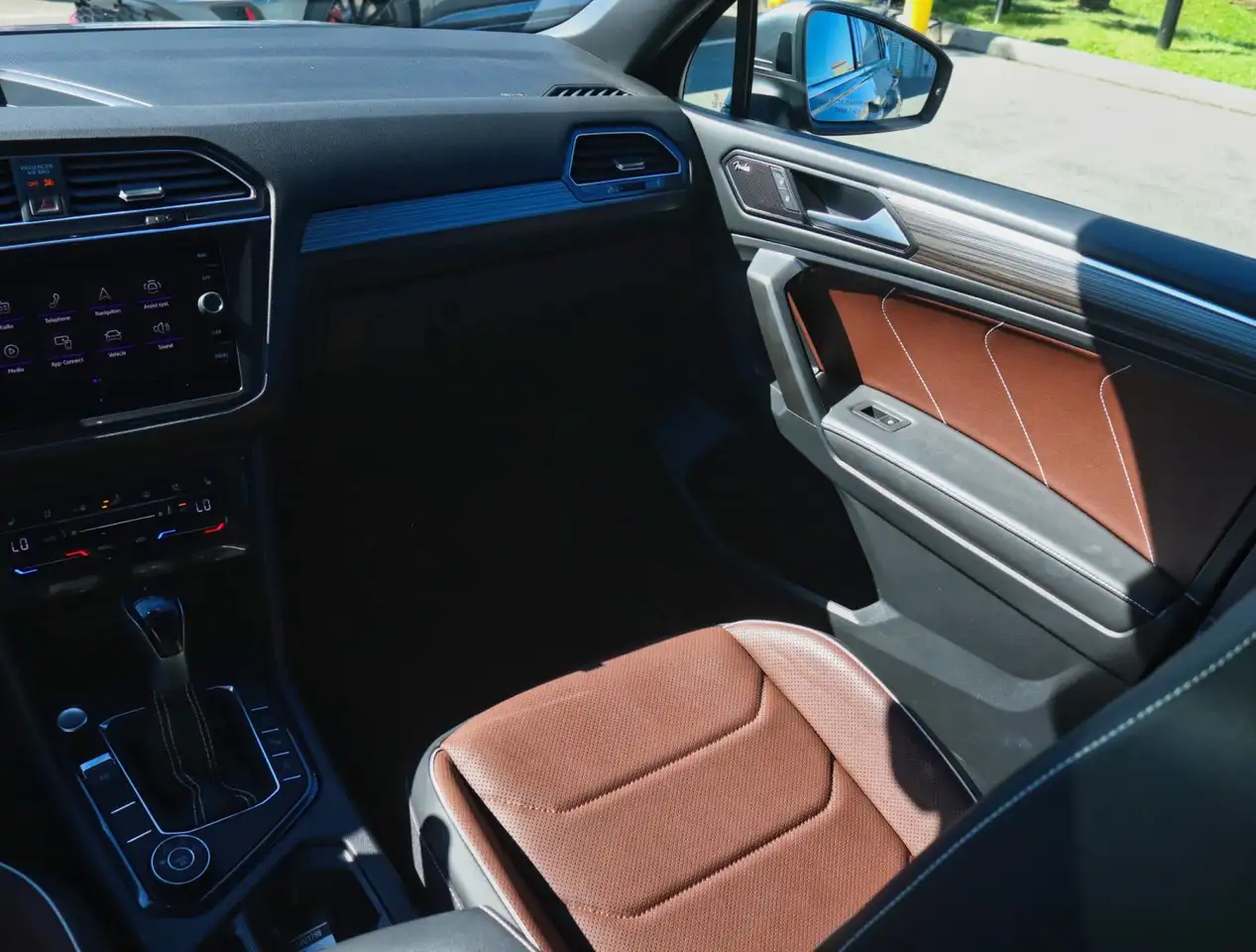 Volkswagen Tiguan снимка Volkswagen Tiguan