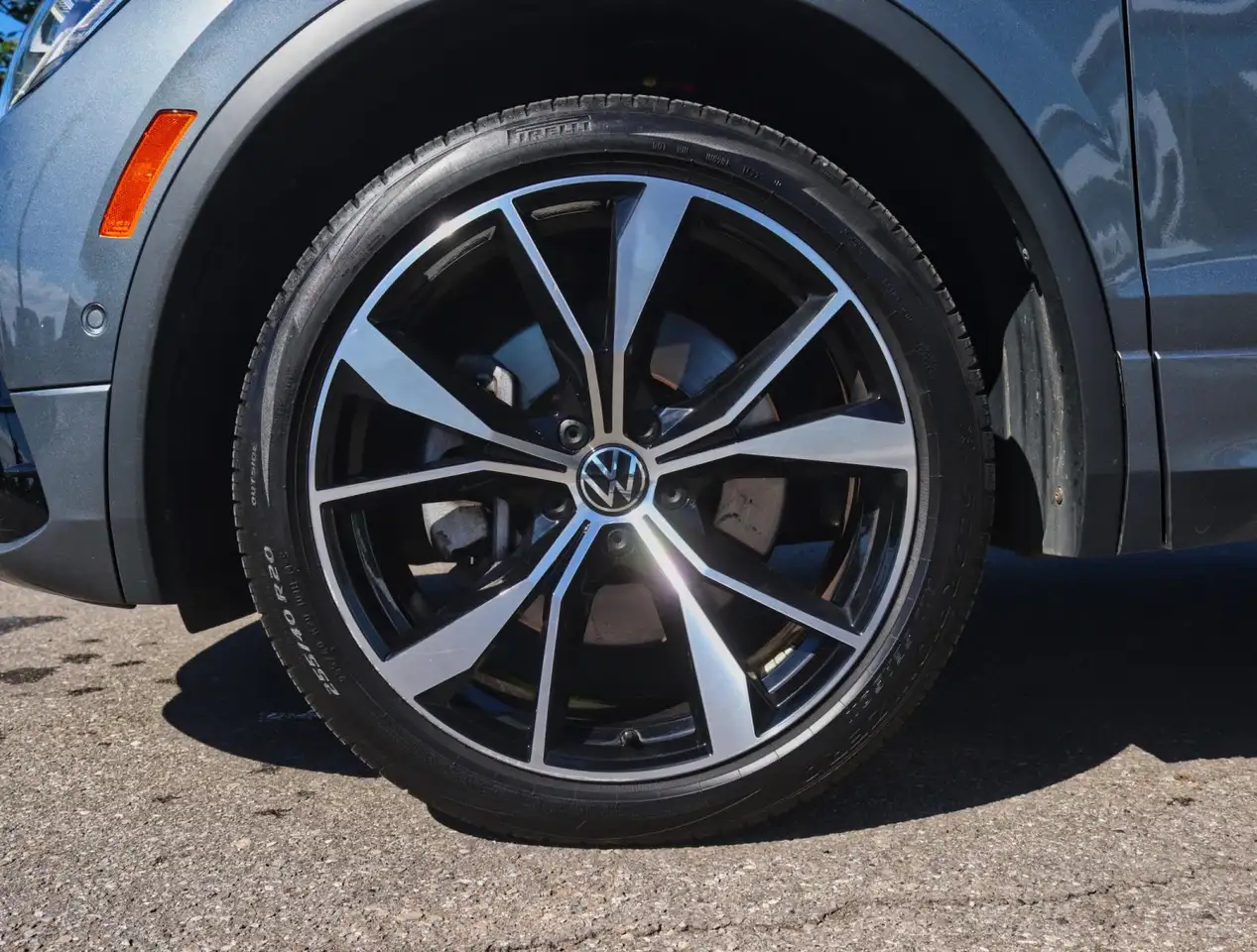 Volkswagen Tiguan снимка Volkswagen Tiguan