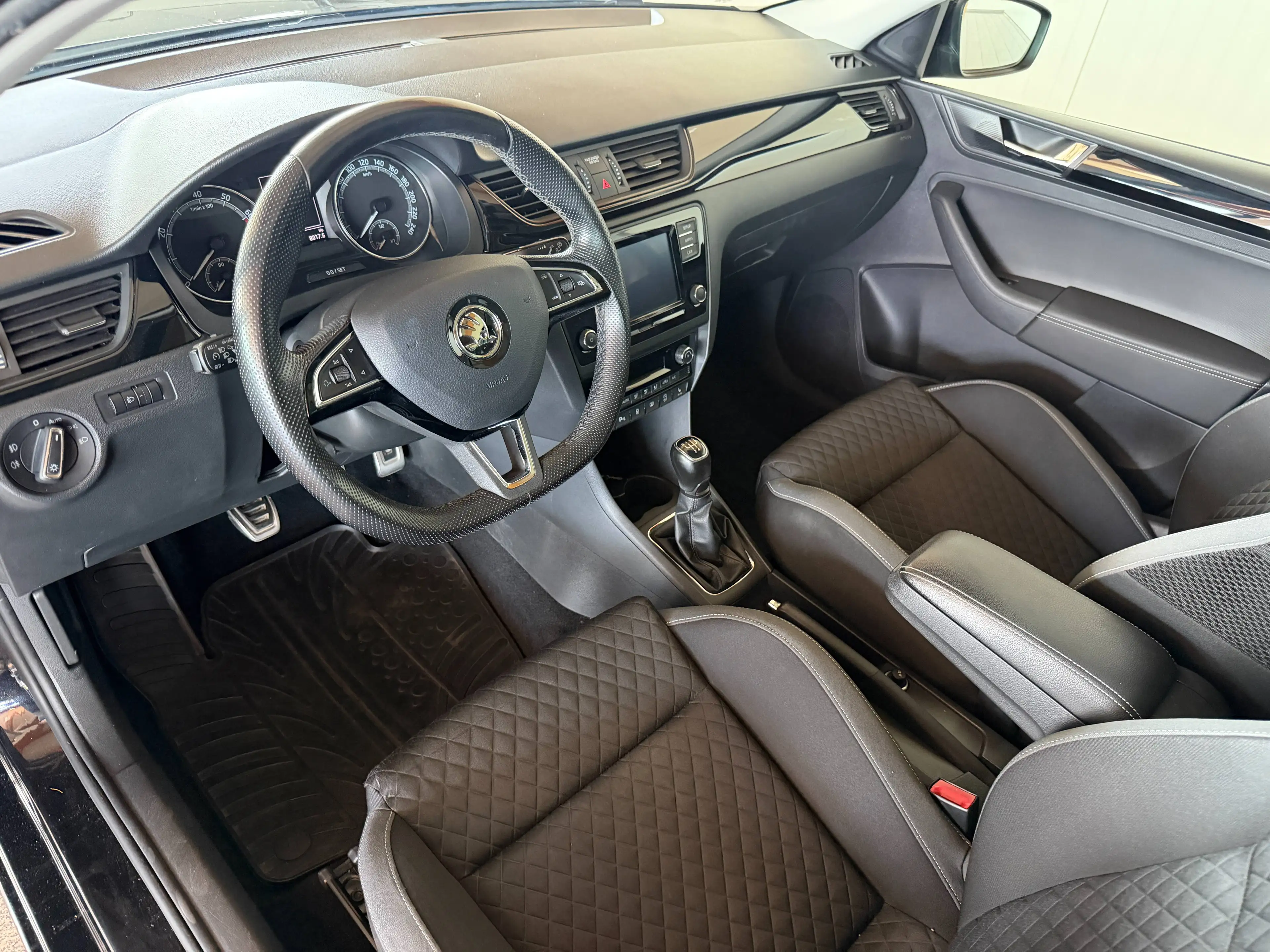 Skoda Rapid/Spaceback Sport TSI — photo 8