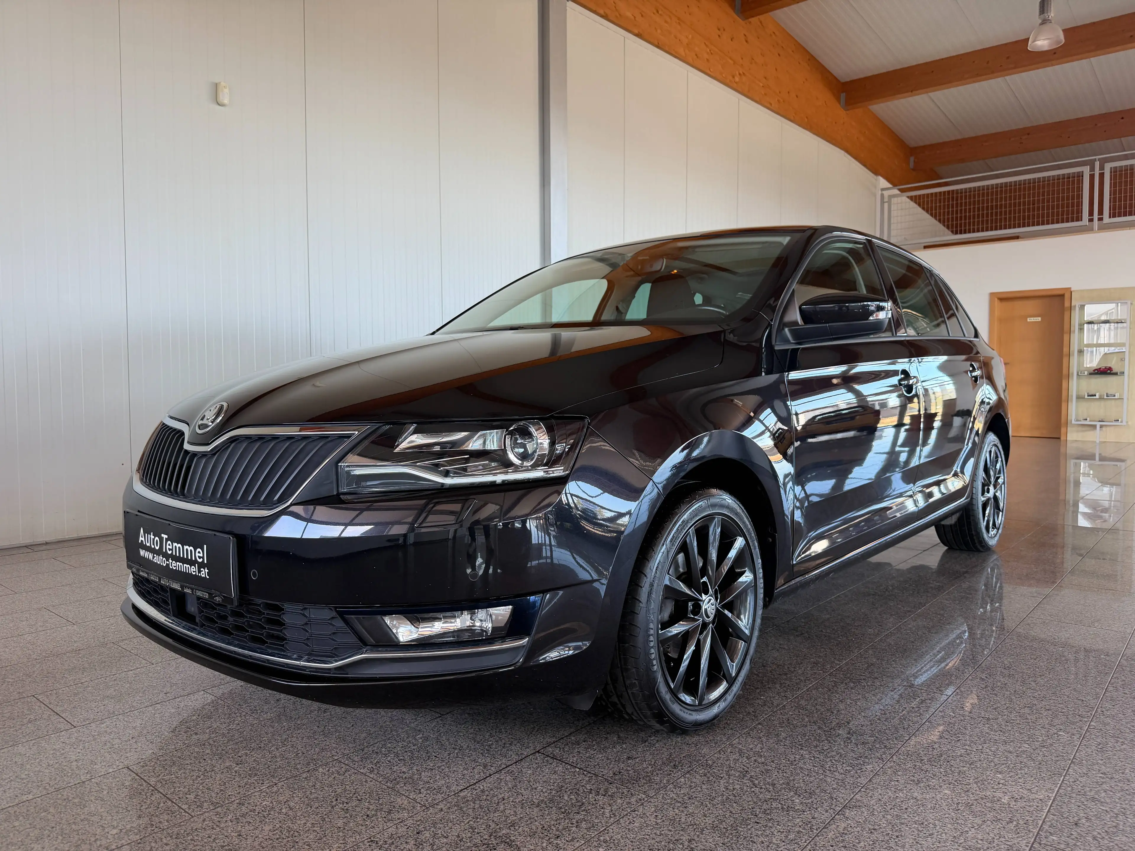 Skoda Rapid/Spaceback Sport TSI — photo 2