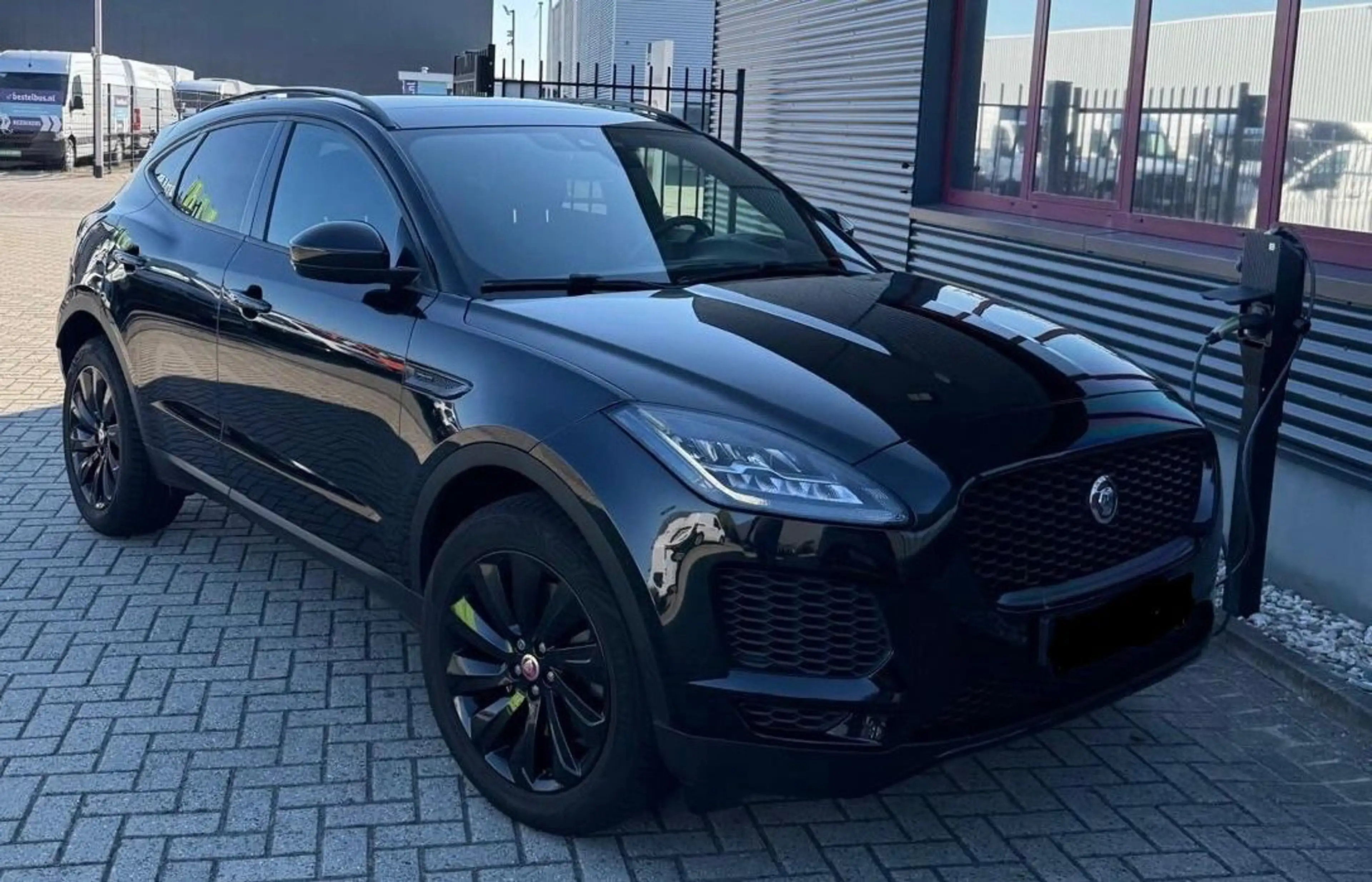 Jaguar E-Pace E-PACE S AWD-LEDER-HUD-LED-PANO-DAB
