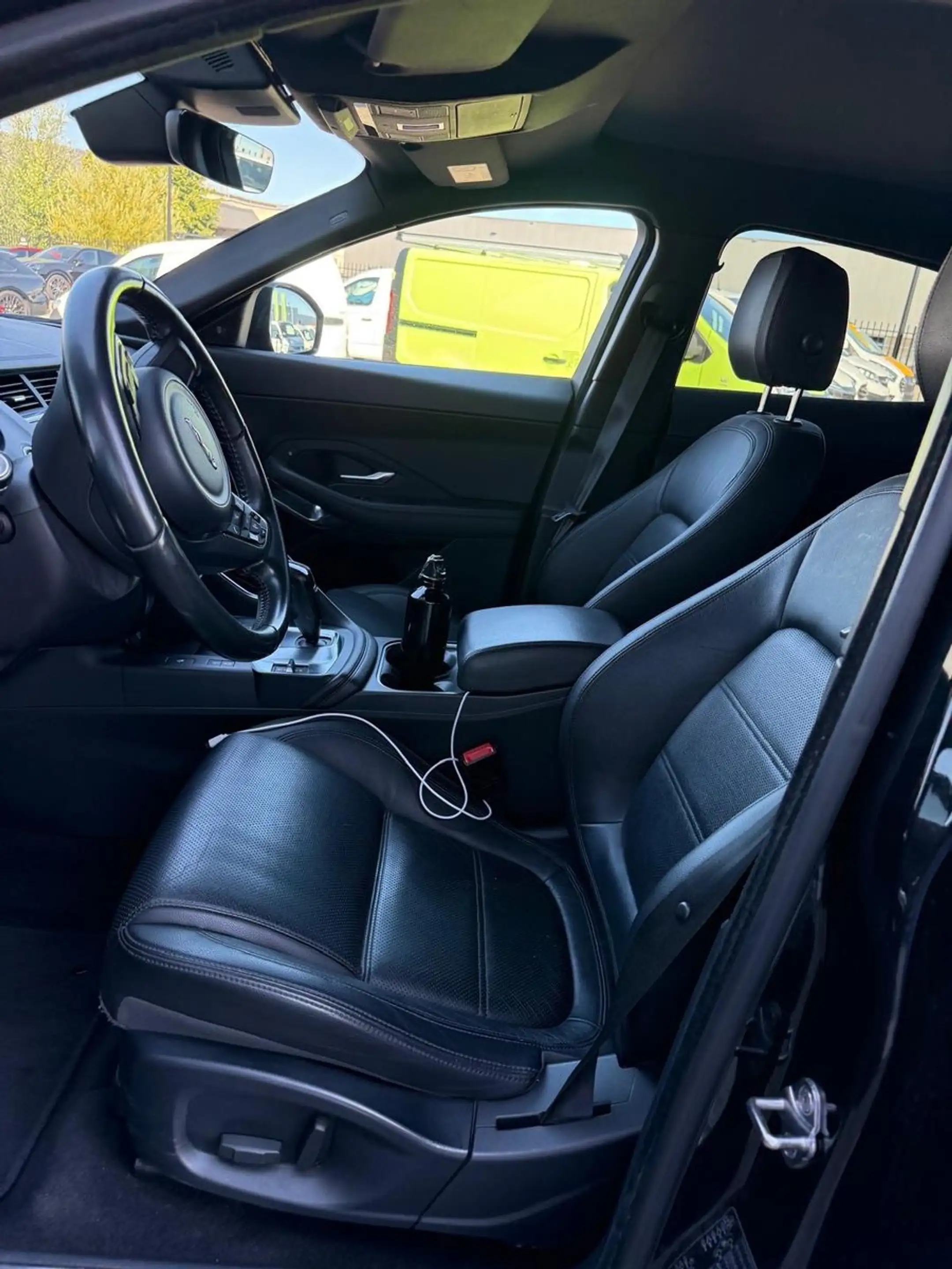 Jaguar E-Pace E-PACE S AWD-LEDER-HUD-LED-PANO-DAB — photo 3