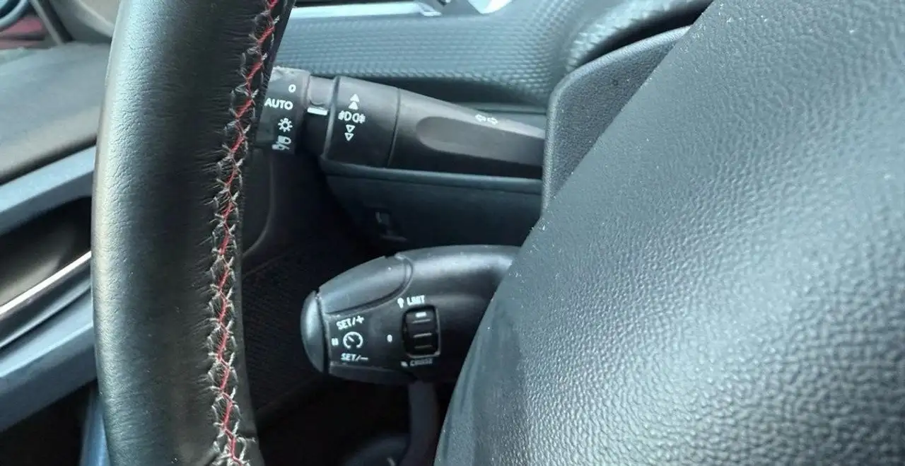 Peugeot 2008 2008 — photo 16