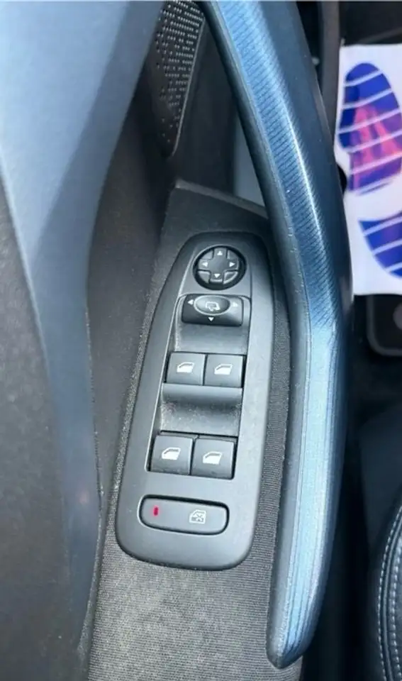 Peugeot 2008 2008 — photo 21