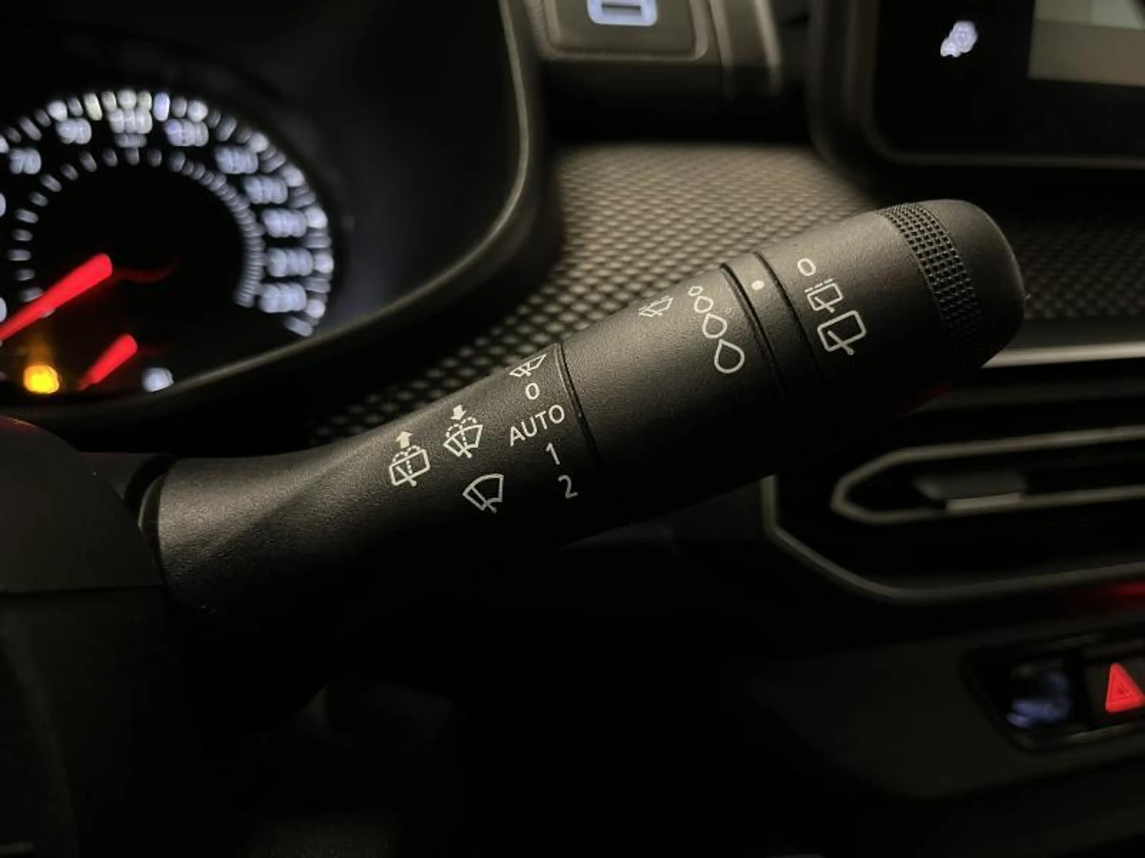 Dacia Jogger 1.0 110cv 7Places Navi/Carplay/Clim/Cruise — photo 14