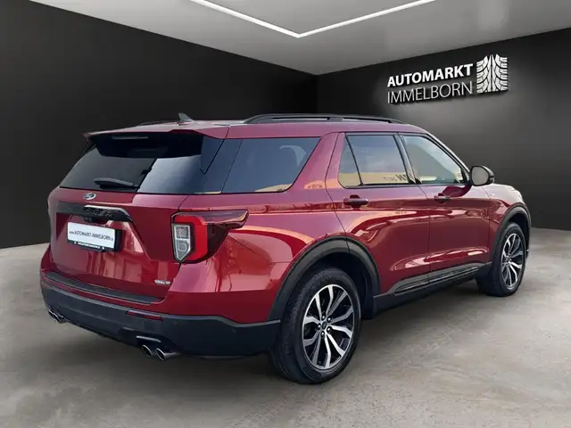 Ford Explorer view 8