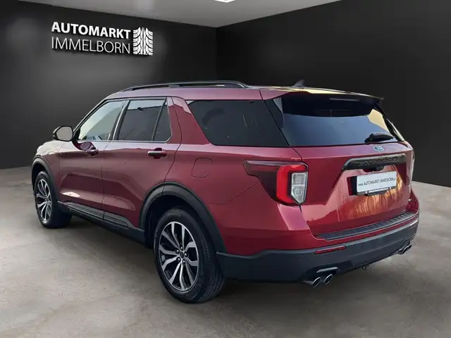 Ford Explorer view 6