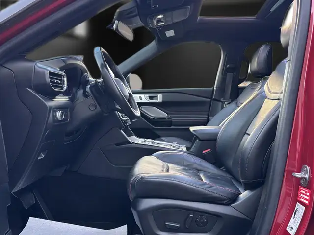 Ford Explorer view 12