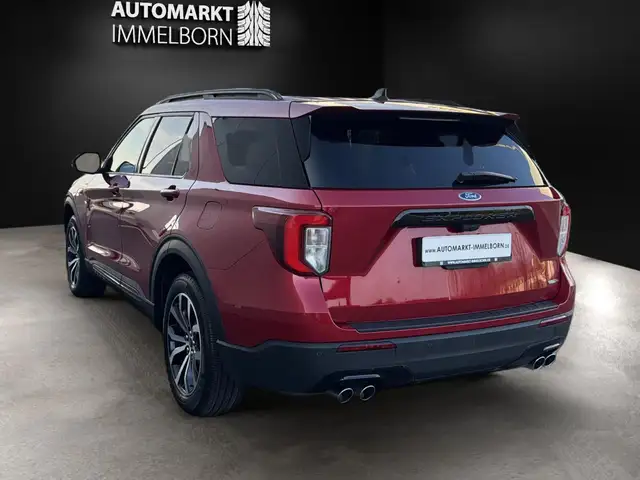 Ford Explorer view 5