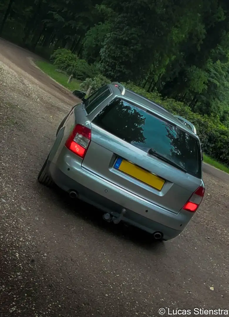 Audi A4 1.8 Turbo MT Gris - 2