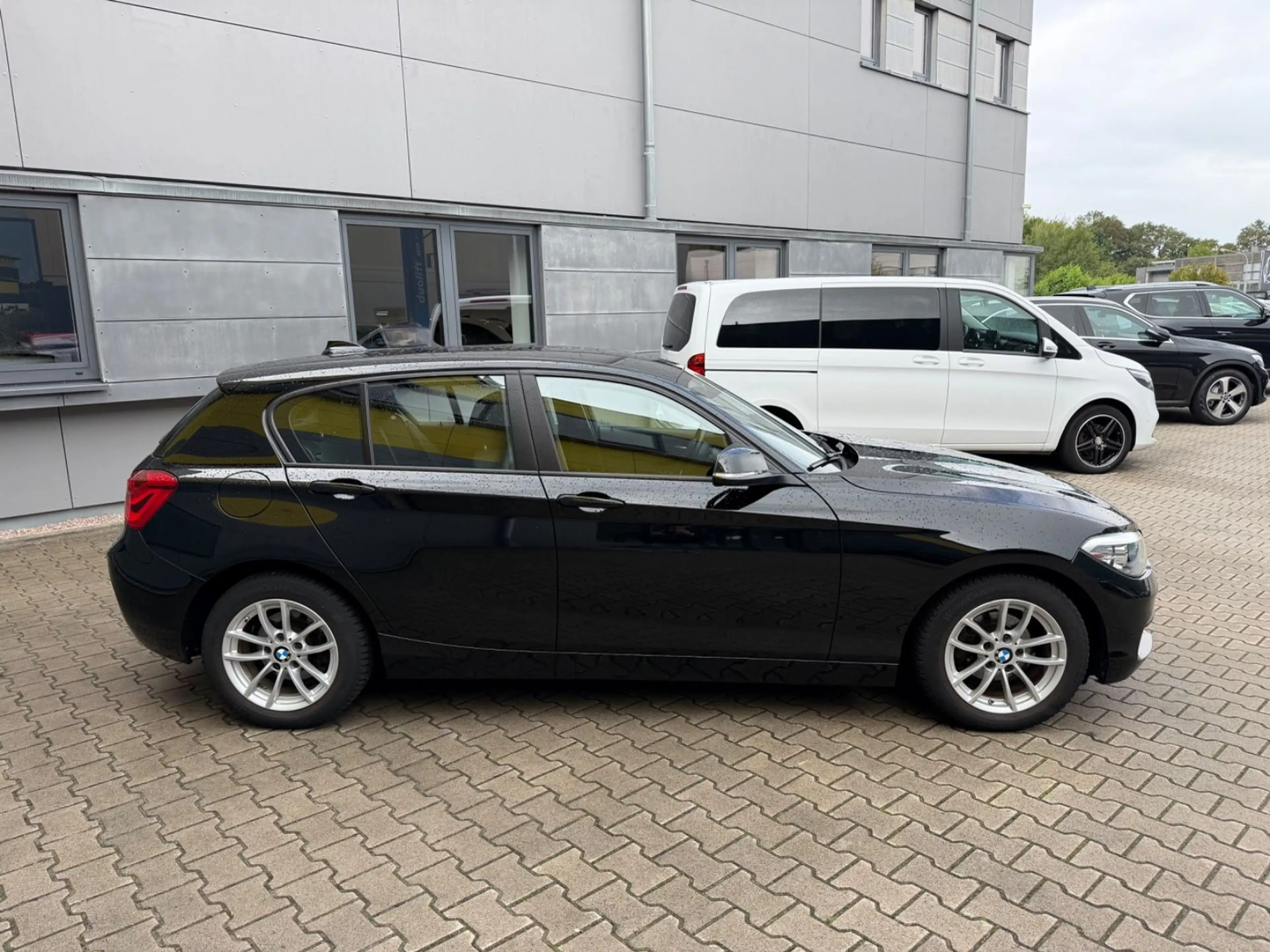 BMW 118 i/LIMOUSINE/SHZ/KLIMA/NAVI/LIMITER/6 GANG — photo 8