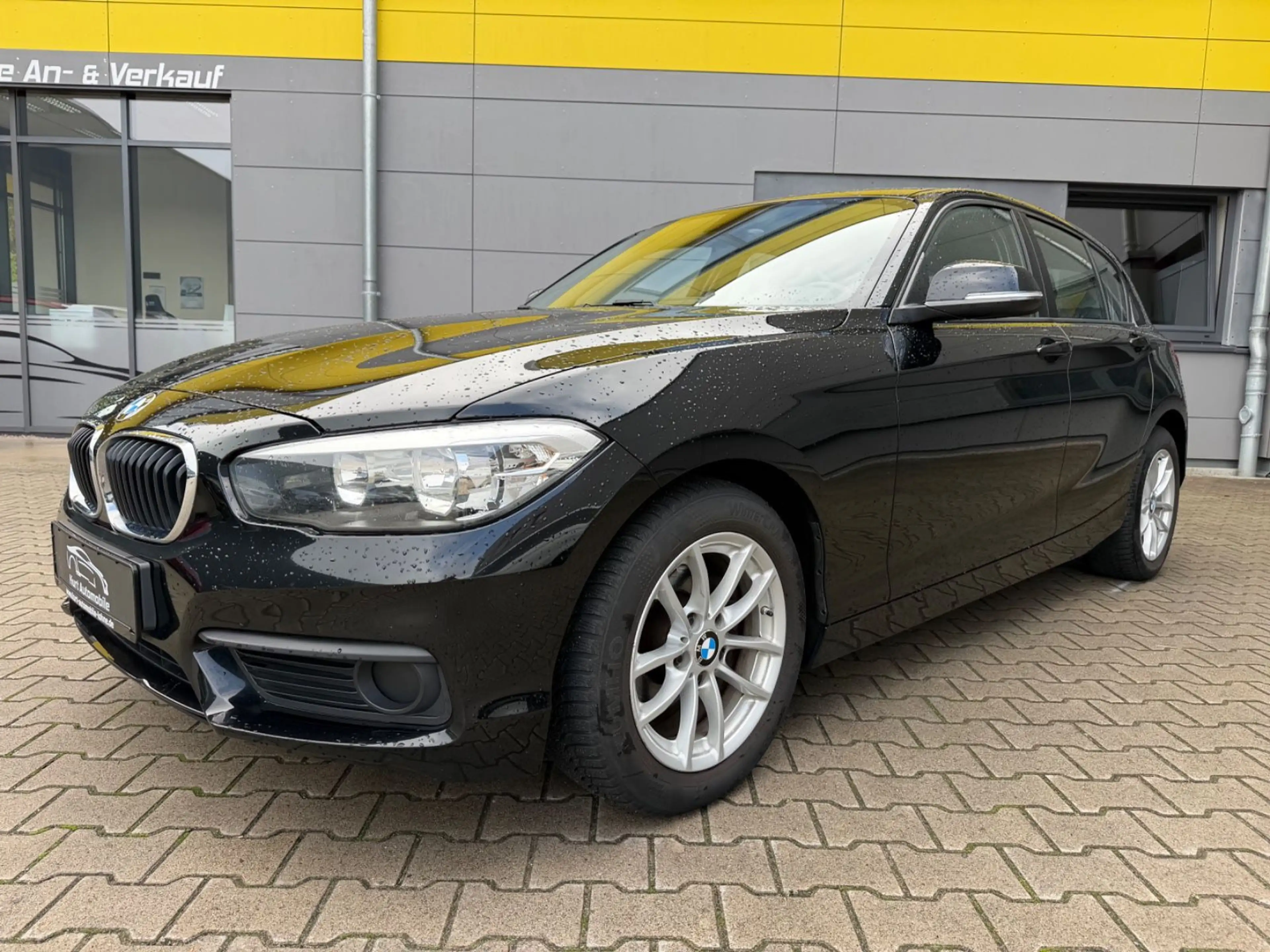 BMW 118 i/LIMOUSINE/SHZ/KLIMA/NAVI/LIMITER/6 GANG — photo 3