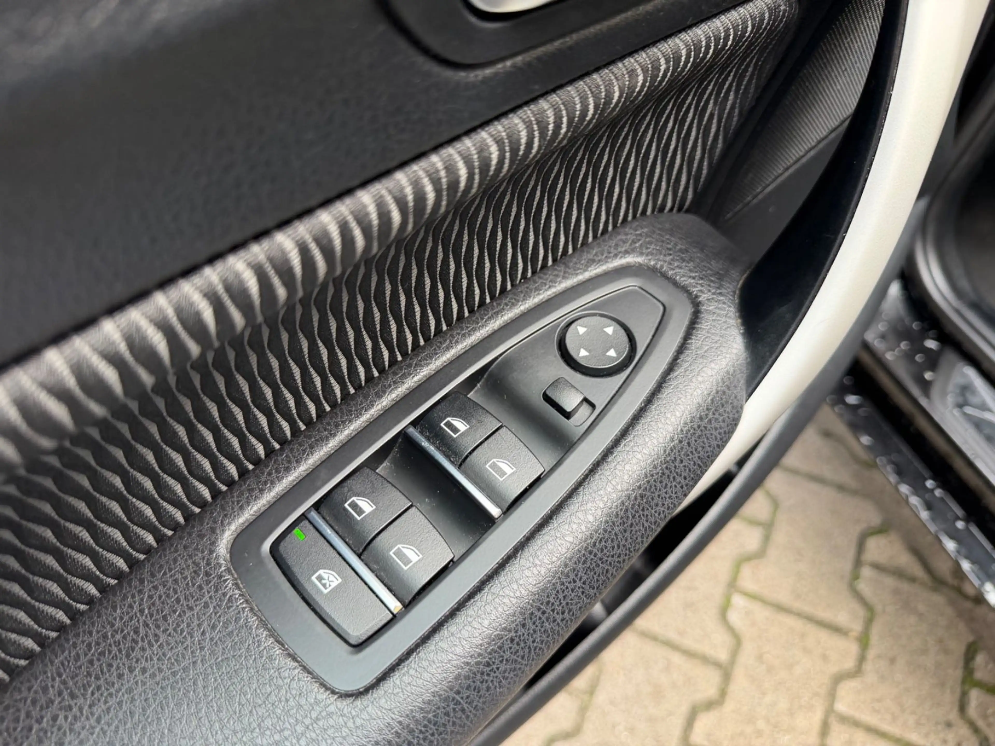 BMW 118 i/LIMOUSINE/SHZ/KLIMA/NAVI/LIMITER/6 GANG — photo 11