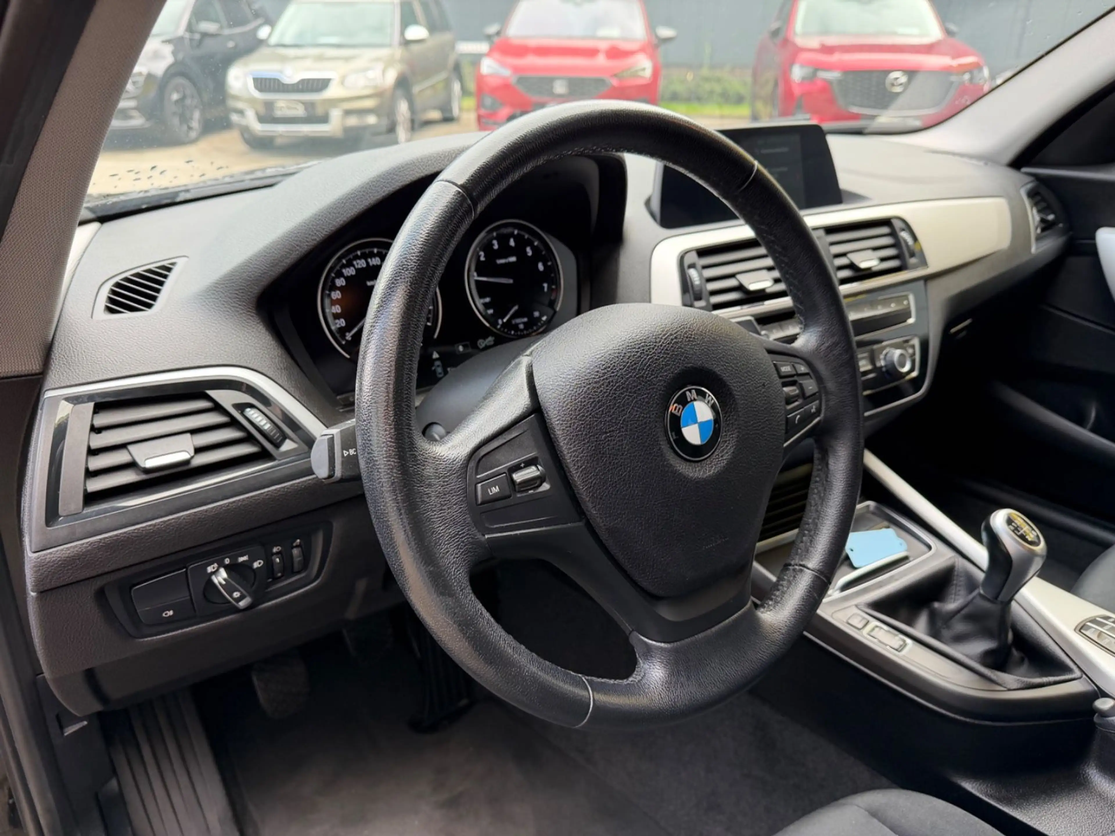 BMW 118 i/LIMOUSINE/SHZ/KLIMA/NAVI/LIMITER/6 GANG — photo 14
