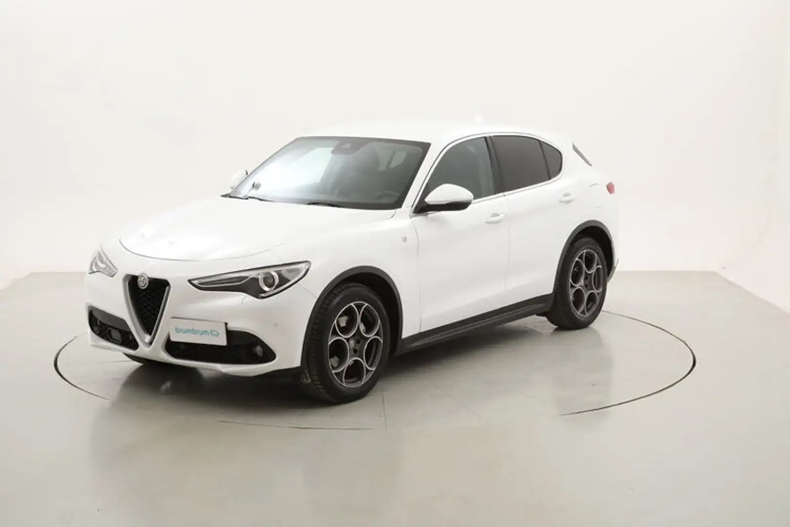 Alfa Romeo Stelvio Ti Q4 AT8  2.1 Diesel 210CV Fehér - 1