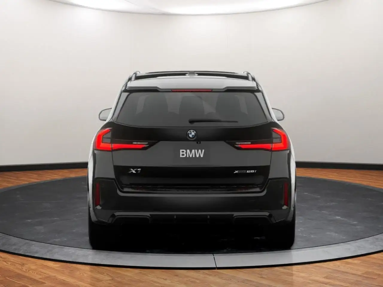 BMW X1 снимка BMW X1