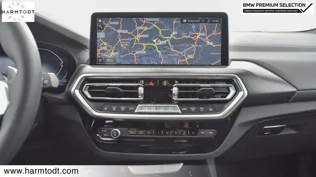BMW X3 view 10